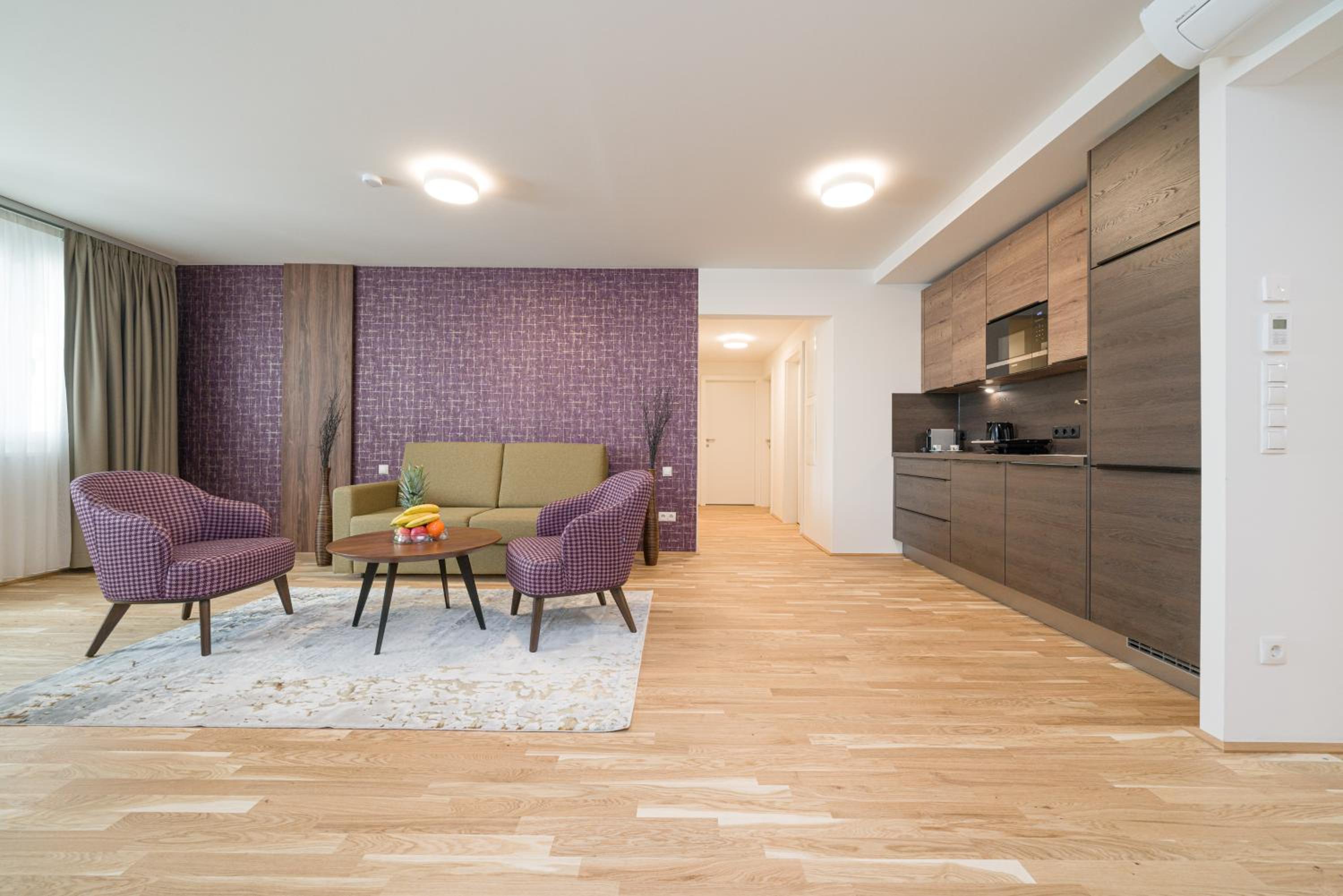 Four-Bedroom Apartment with Balcony 