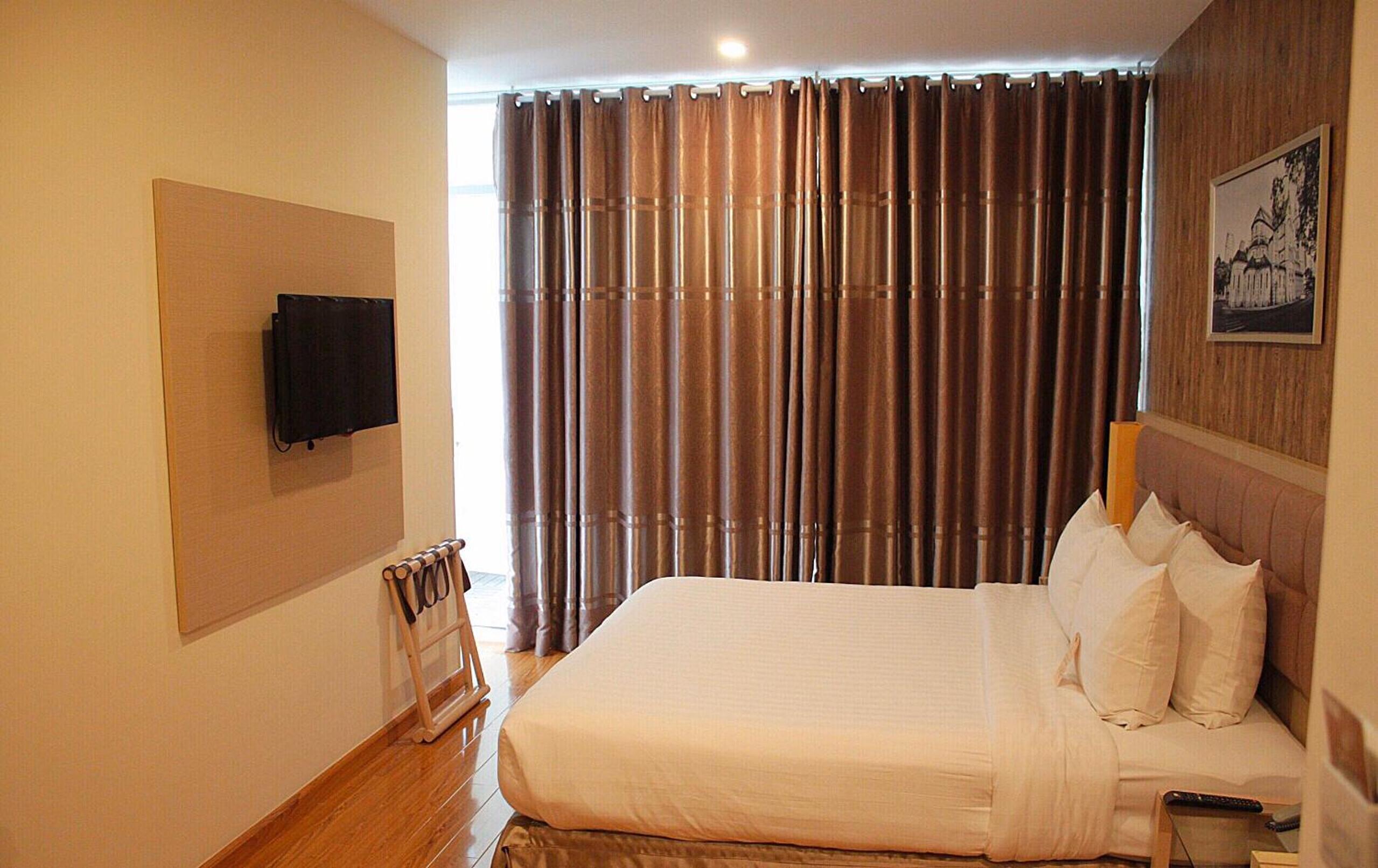 Signature with Garden View