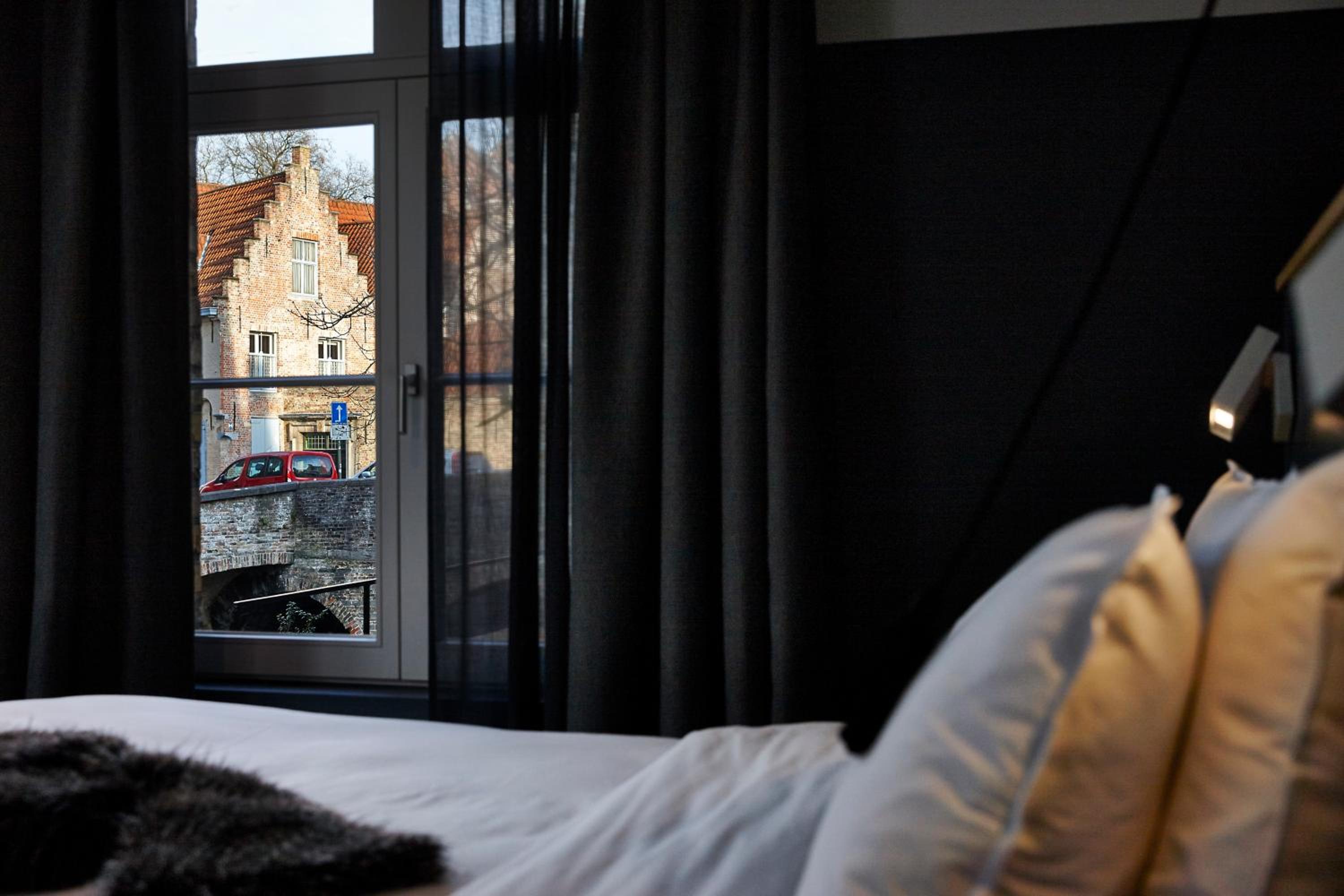 Superior Double Room with Canal View