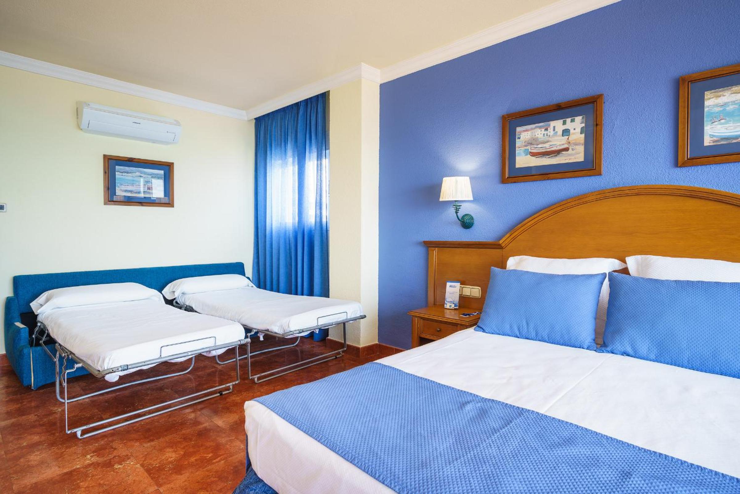 Superior Double Room (2 Adults + 2 Children)