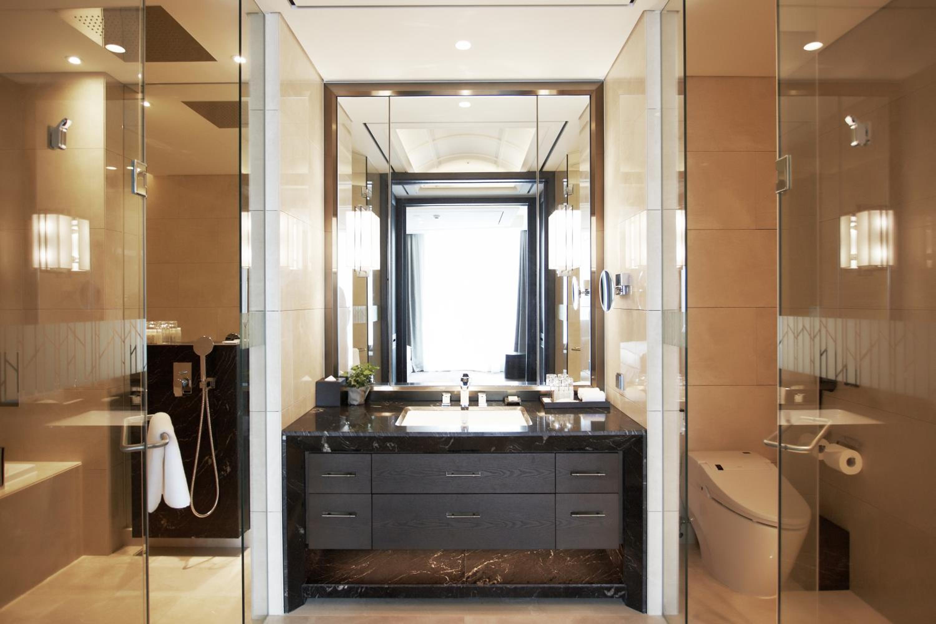 Park Suite with Private Terrace & City view(Highest Floor)