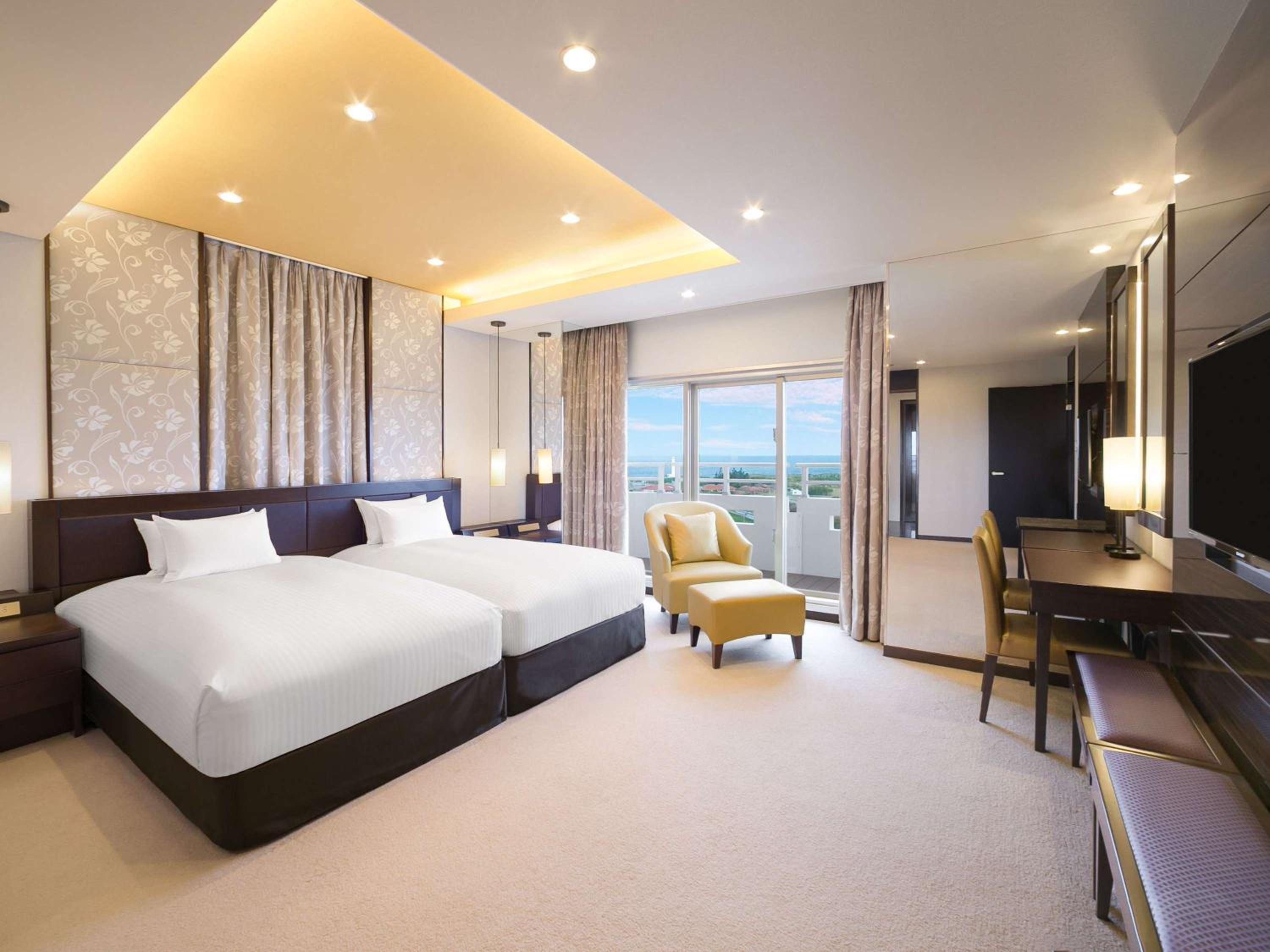 Executive Japanese-Western Twin Suite with Ocean View