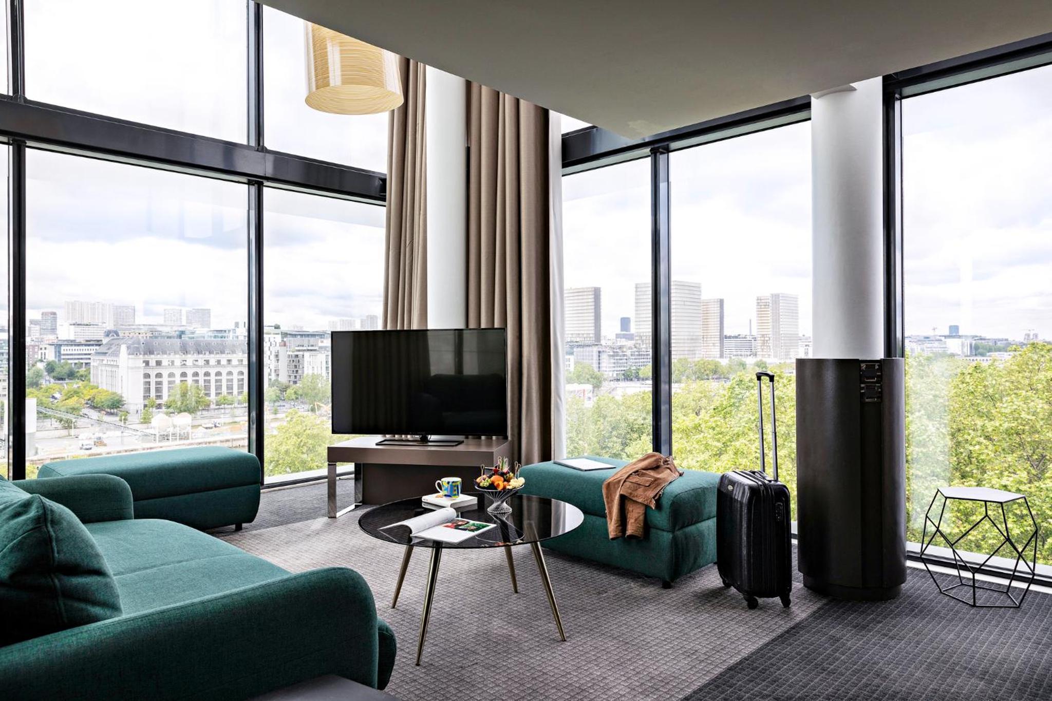 Presidential Suite with Two King Beds and One Double Sofa Bed - High Floor/Paris View