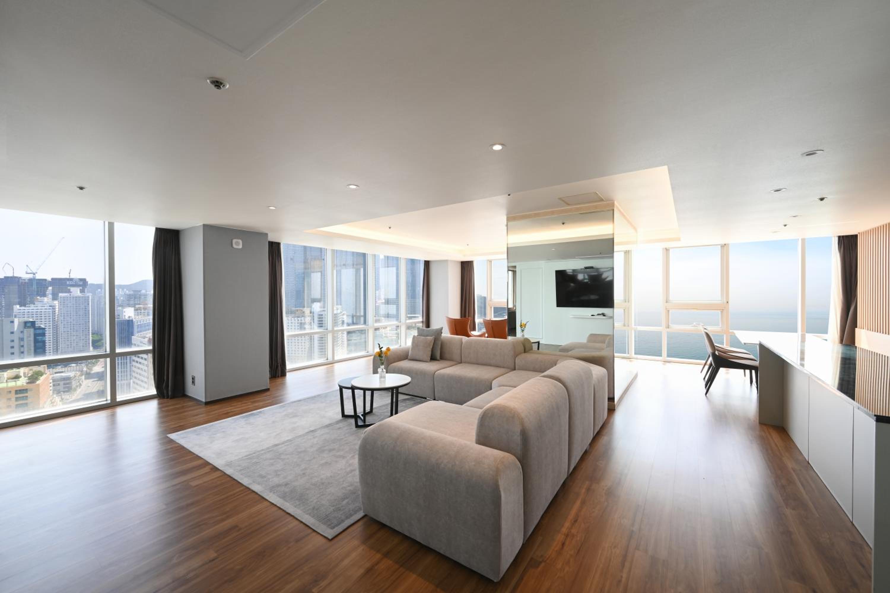 Royal Suite with Ocean View