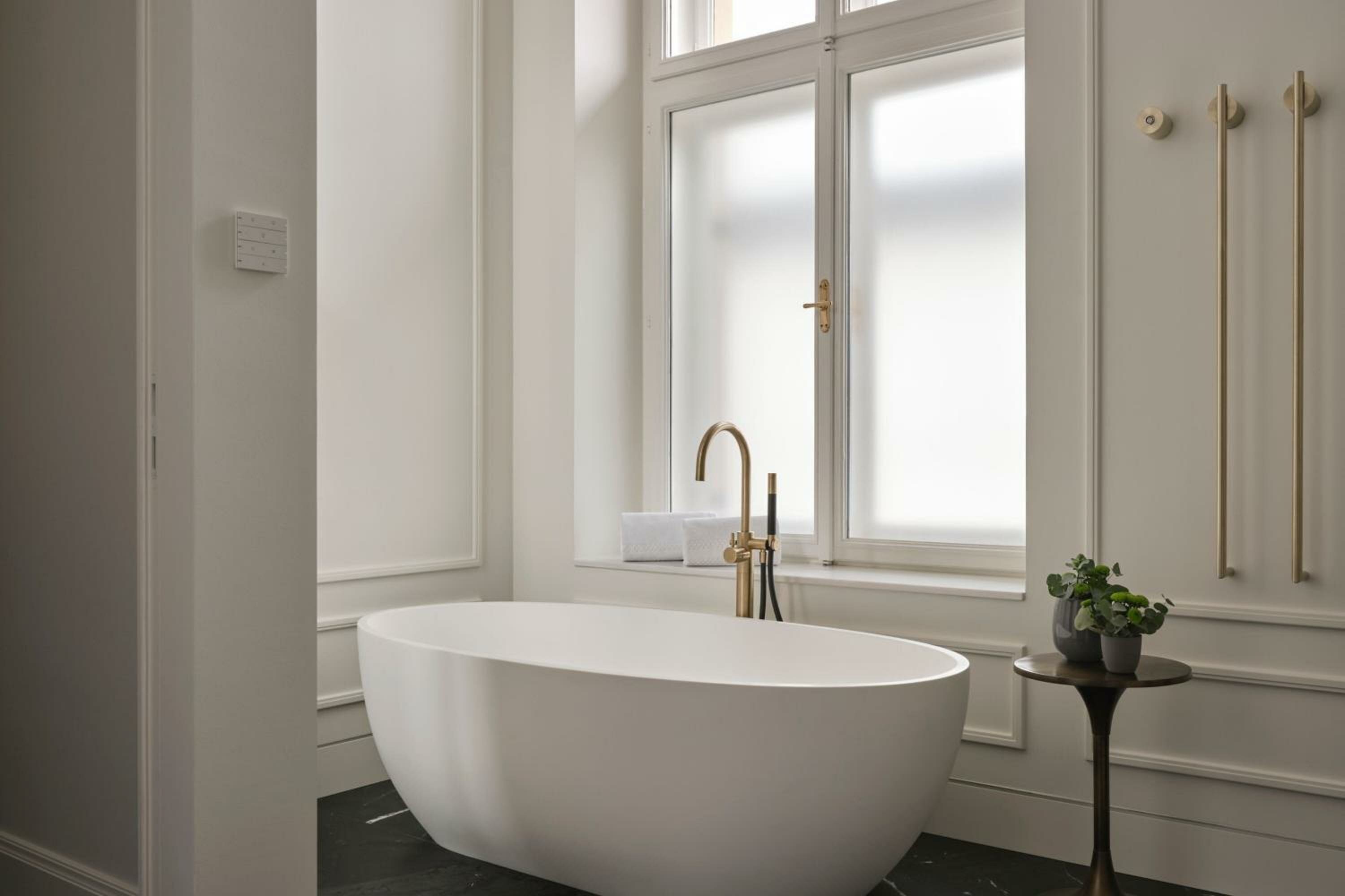 The Ritz-Carlton Symphony Suite with Club lounge access