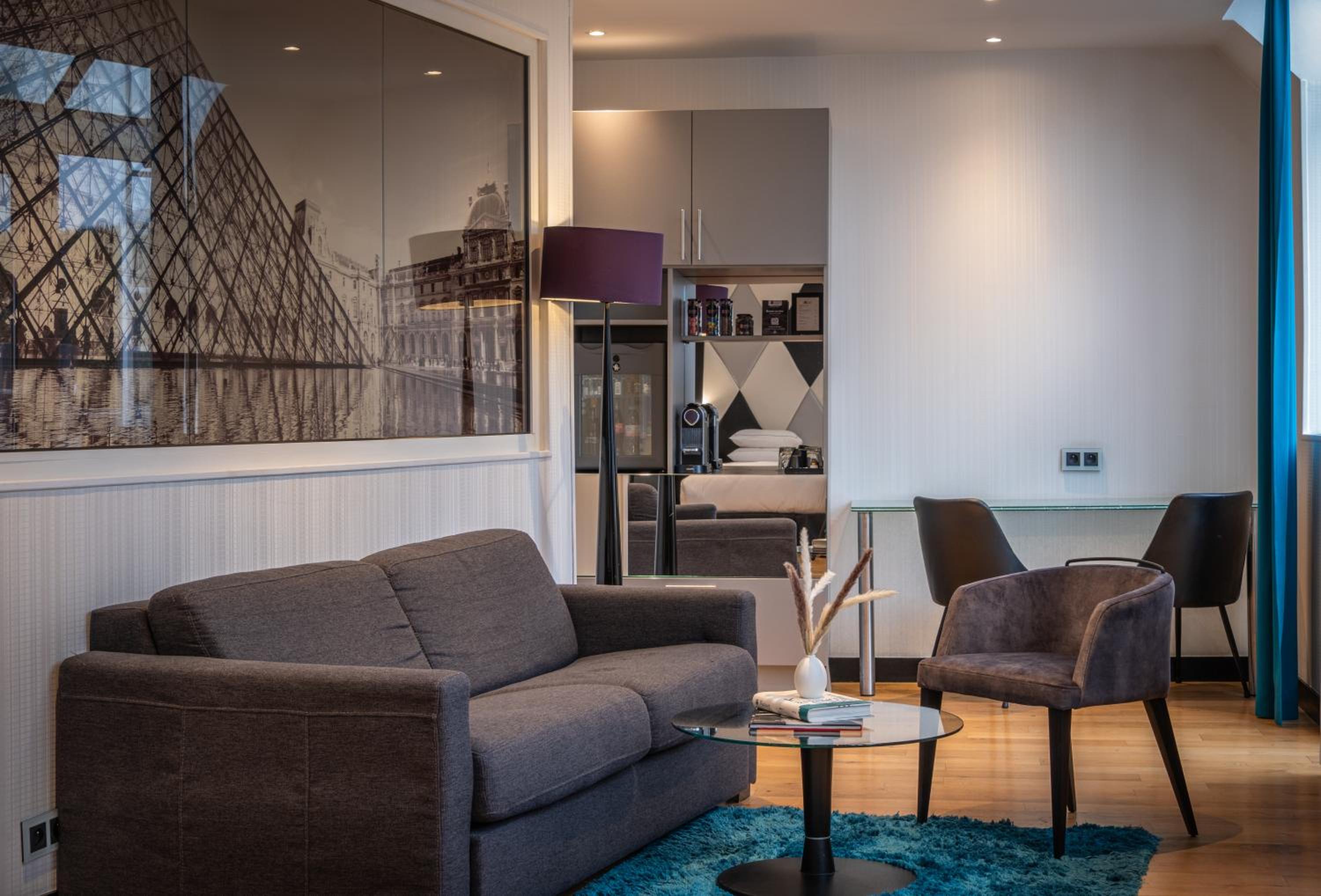 "Joséphine" Suite with Terrace and Jacuzzi 