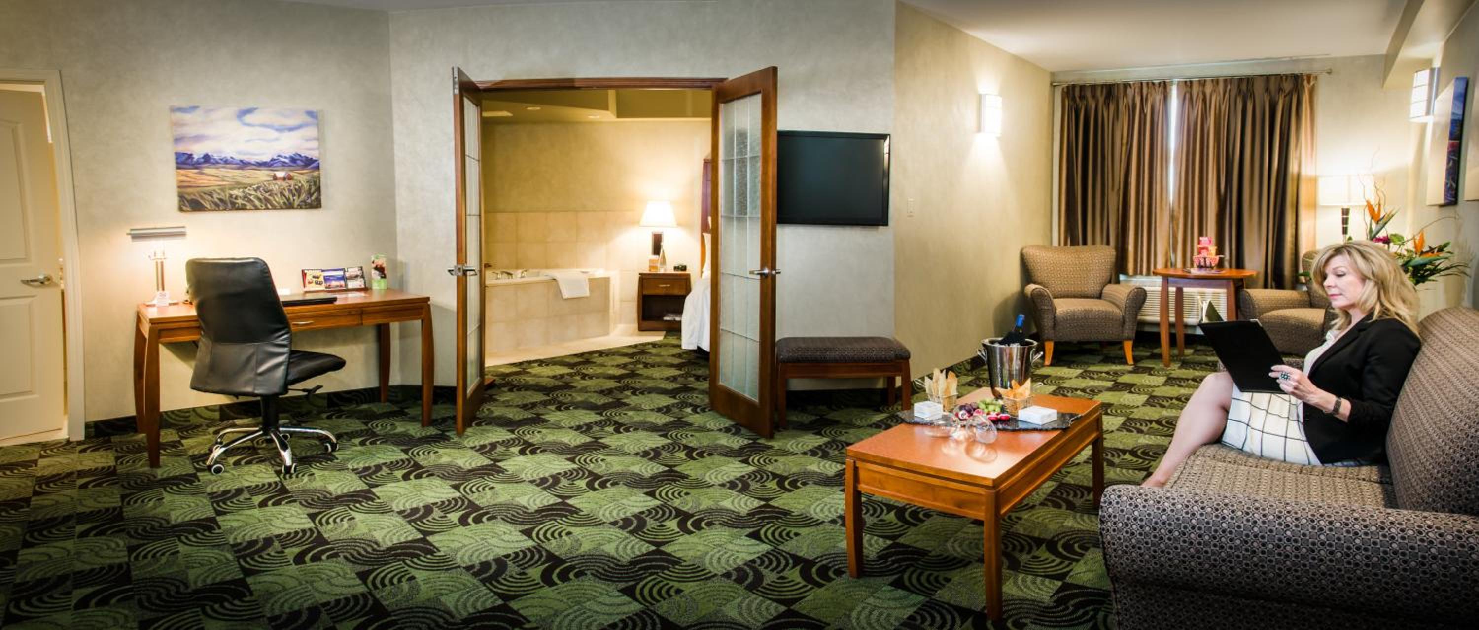 Business Suite with Spa Bath