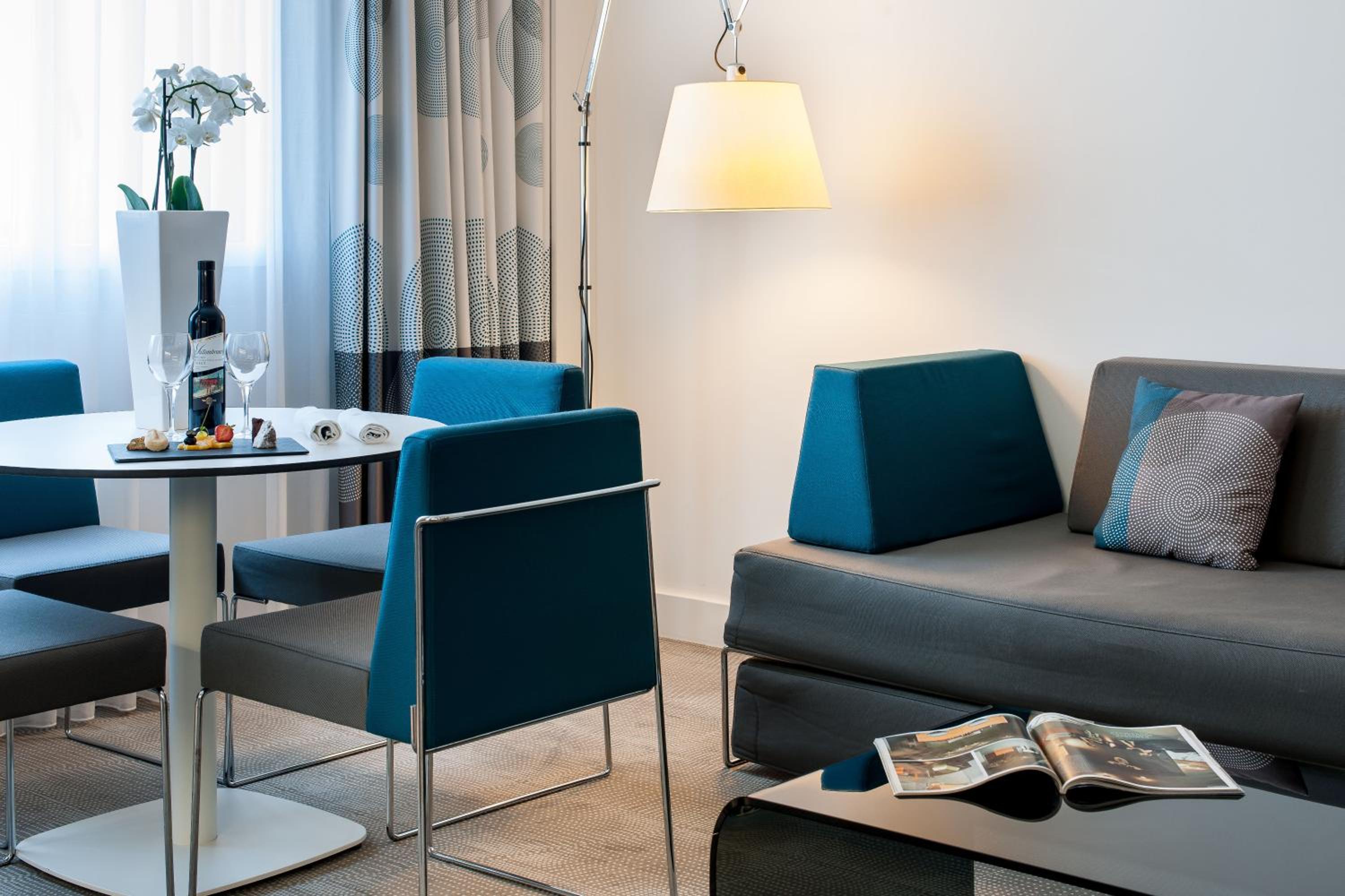 King Suite with Sofa Bed