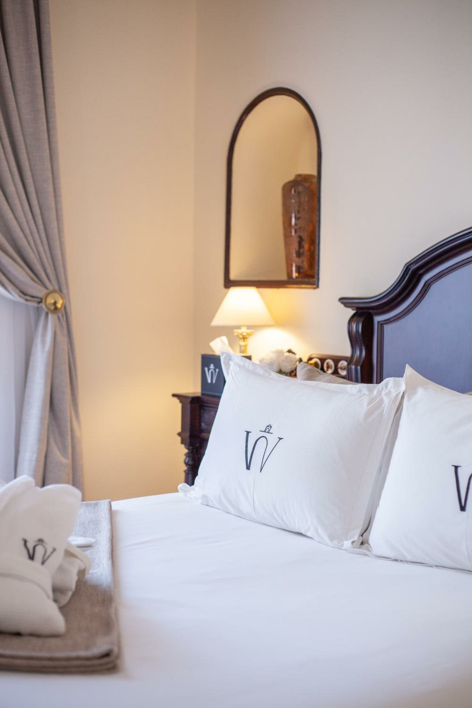 Deluxe Double Room with City View