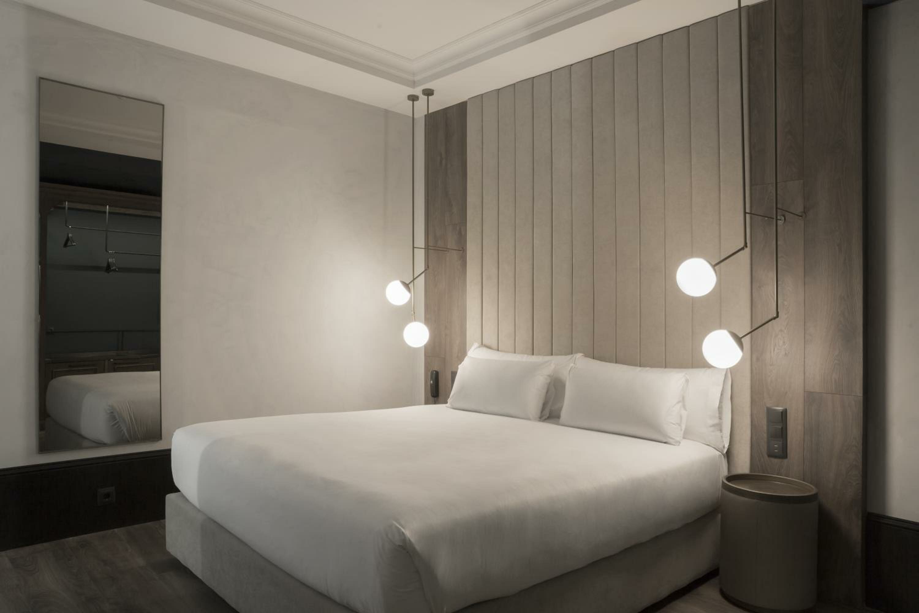 Quadruple Room (2 Adults + 2 Children)