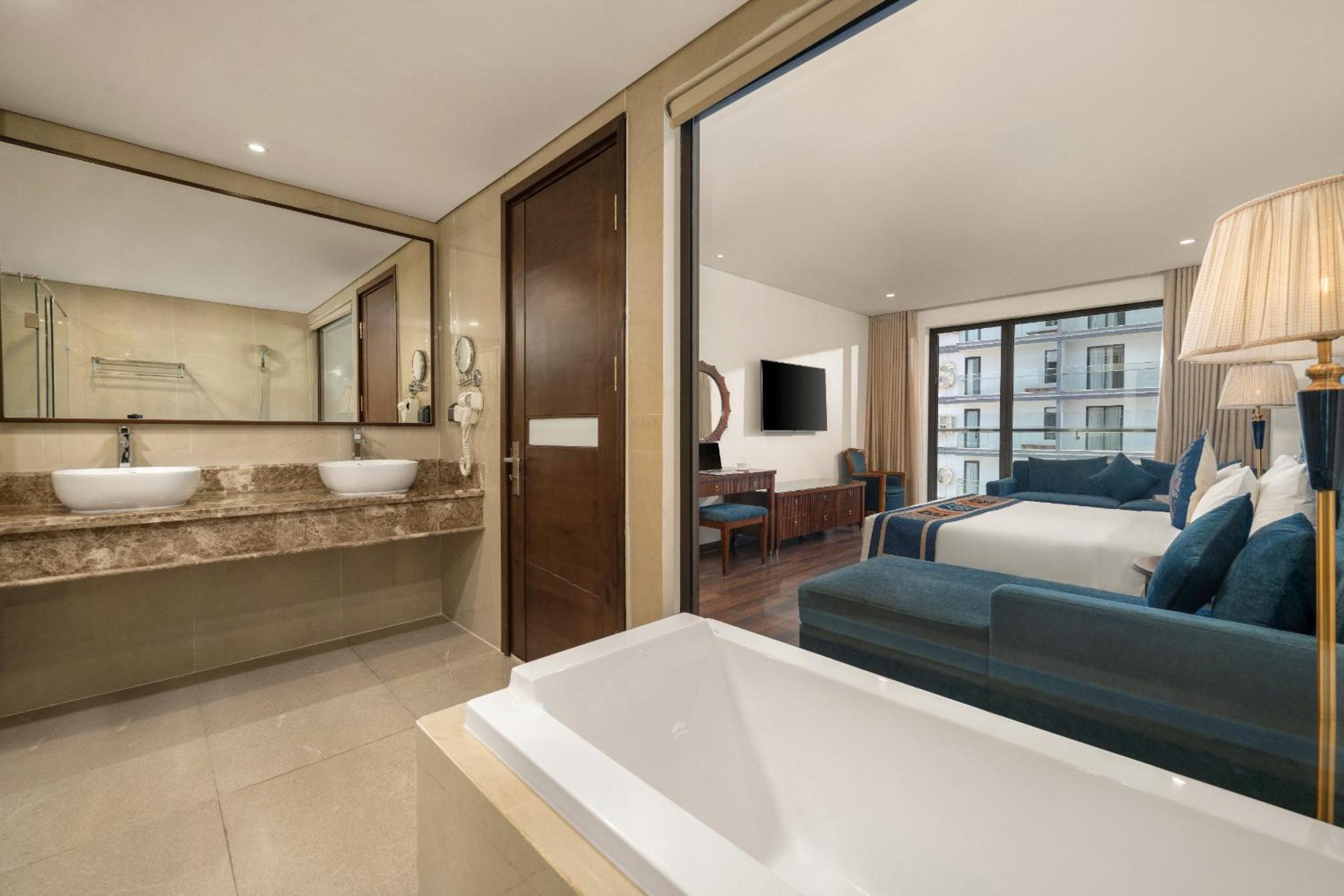 Studio Sea Side with Afternoon Tea