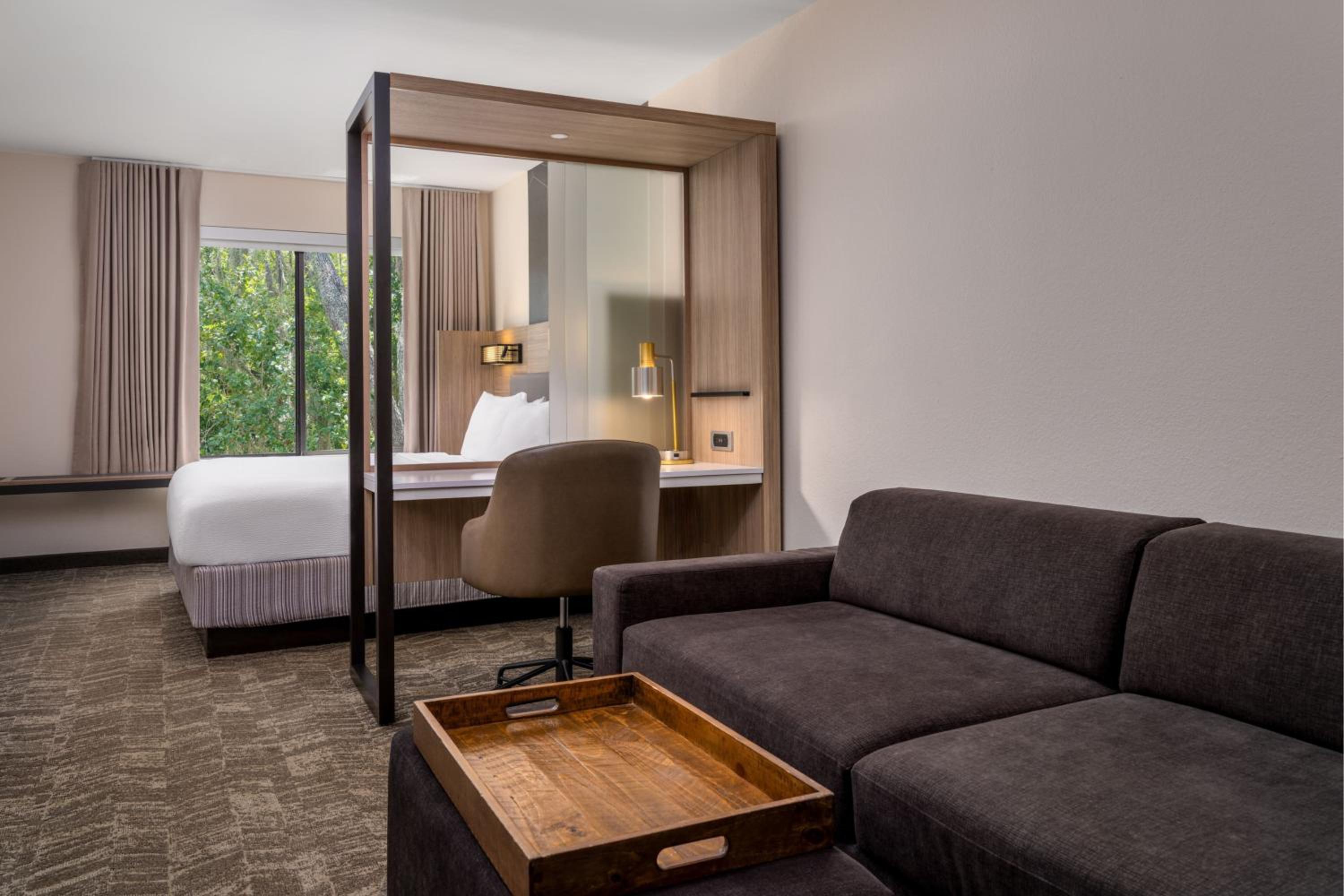 King Studio with Sofa Bed