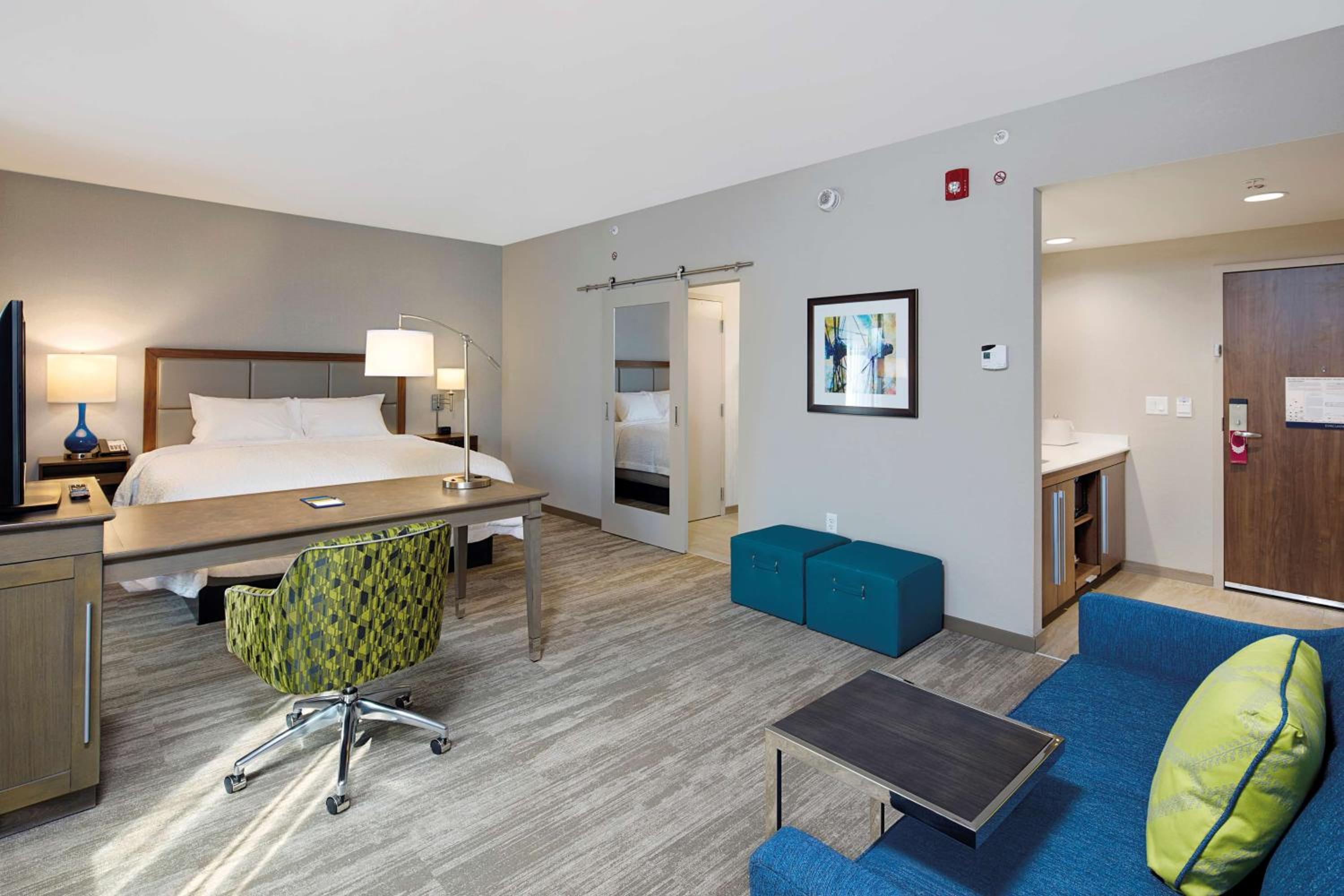 King Studio Suite - Hearing Access/Non-Smoking