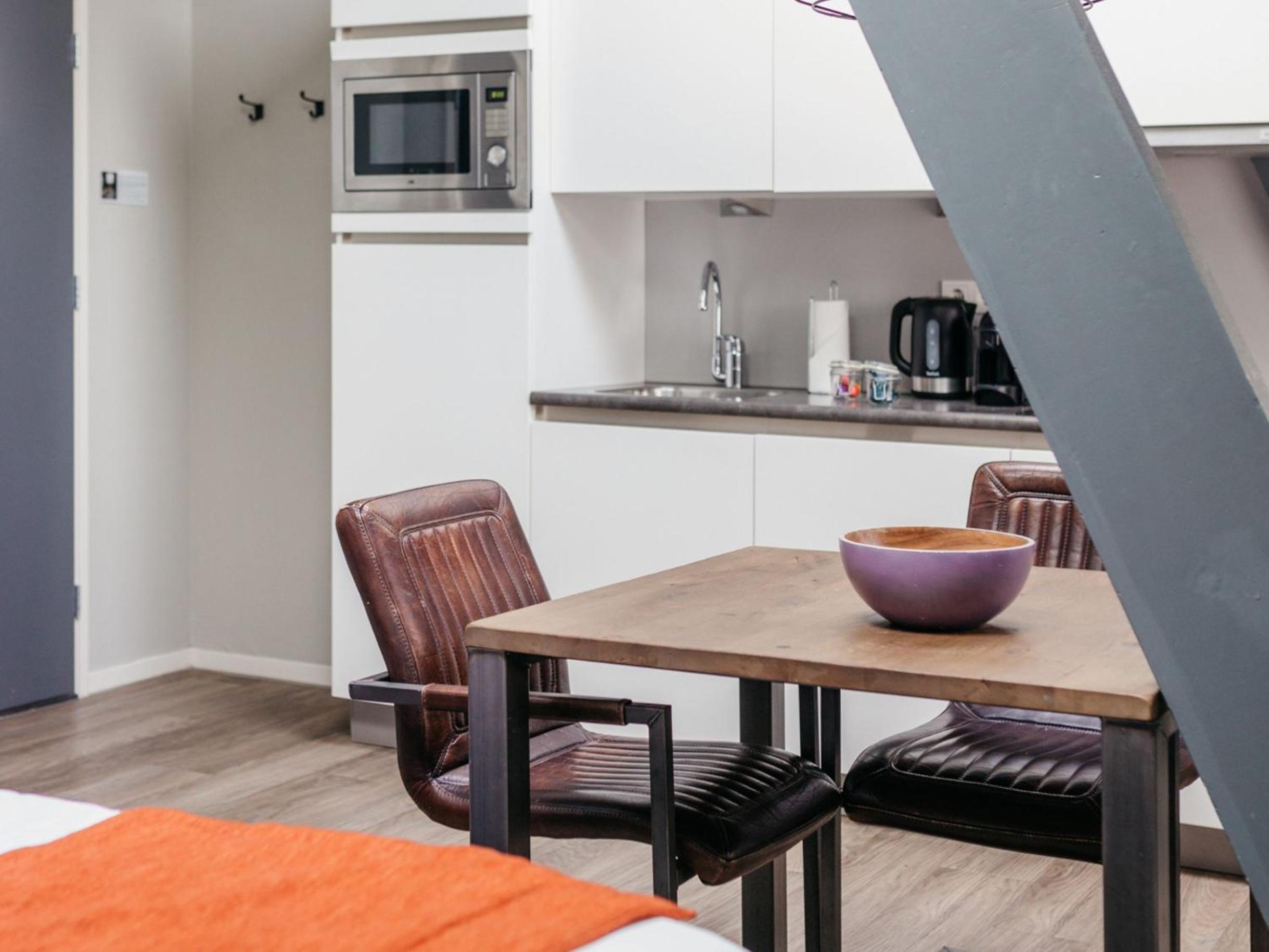 Medium Studio with Kitchen