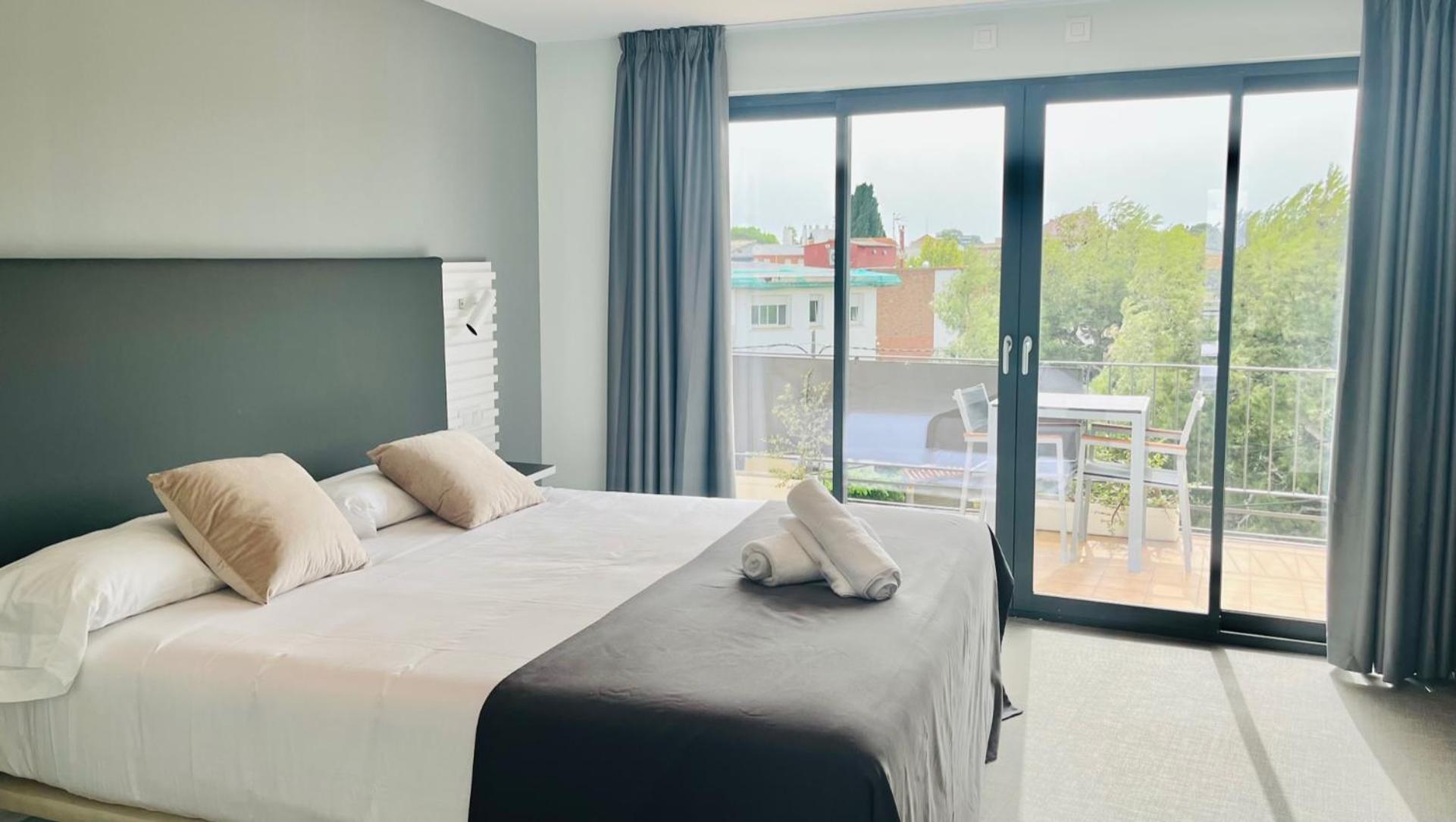 Double or Twin Room with Balcony