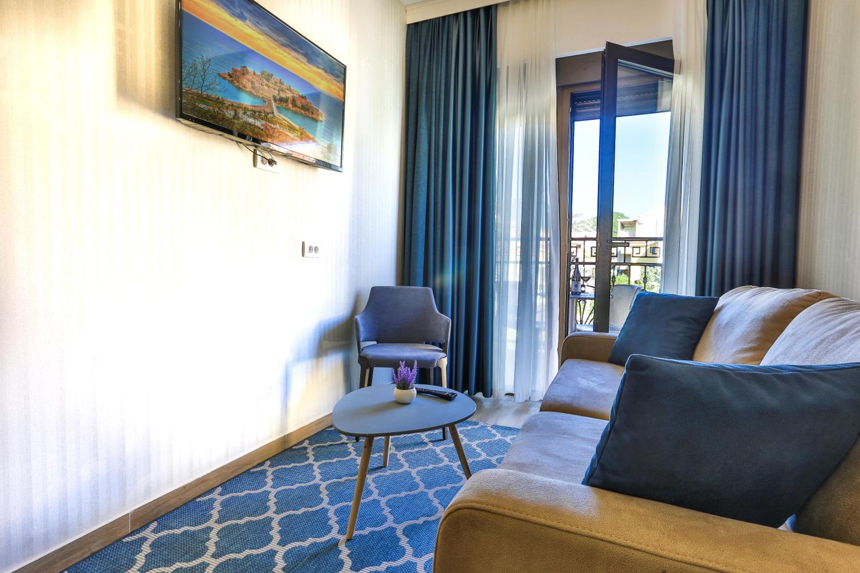 Suite with Balcony