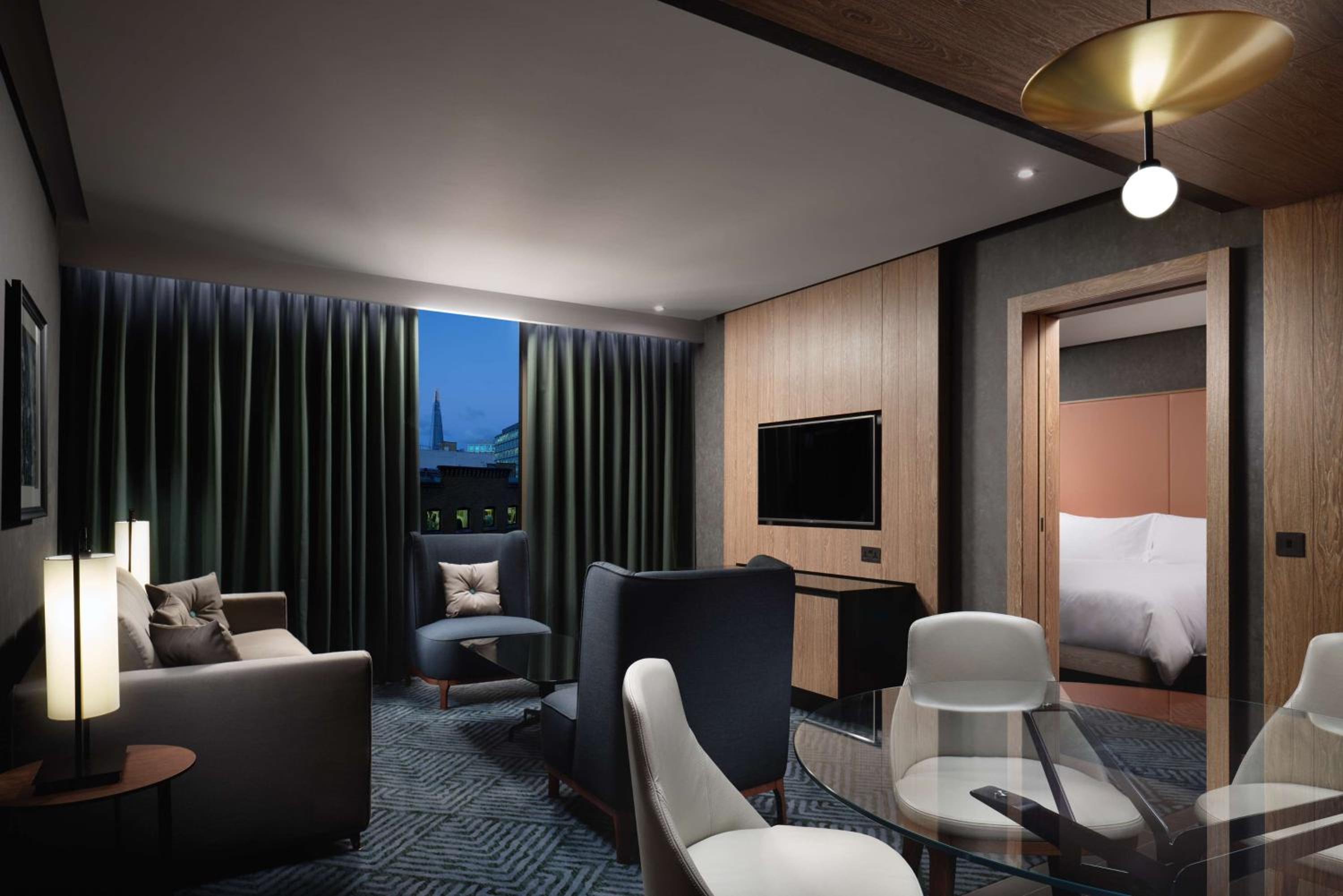 Deluxe Junior Suite with Lounge Access