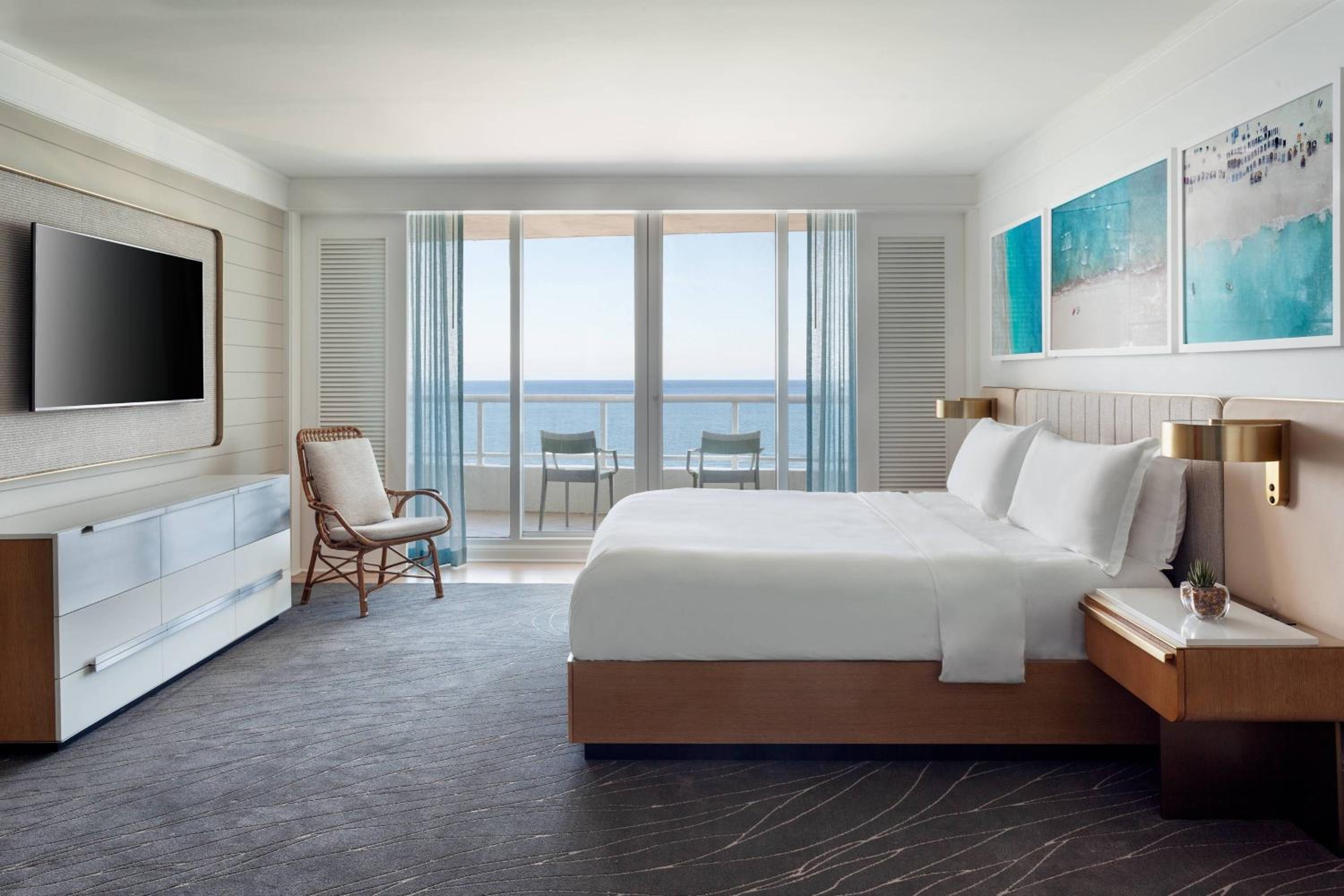 Oceanfront King Suite