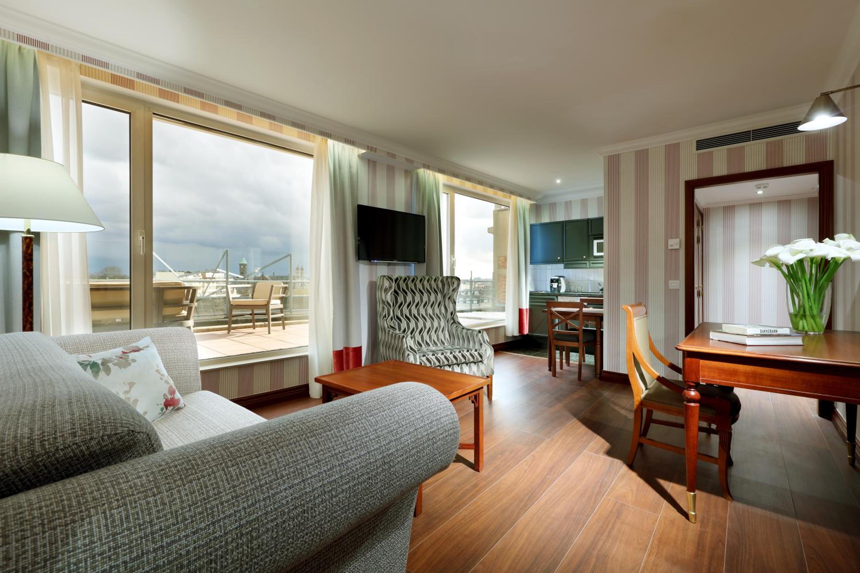 Junior Suite with Terrace