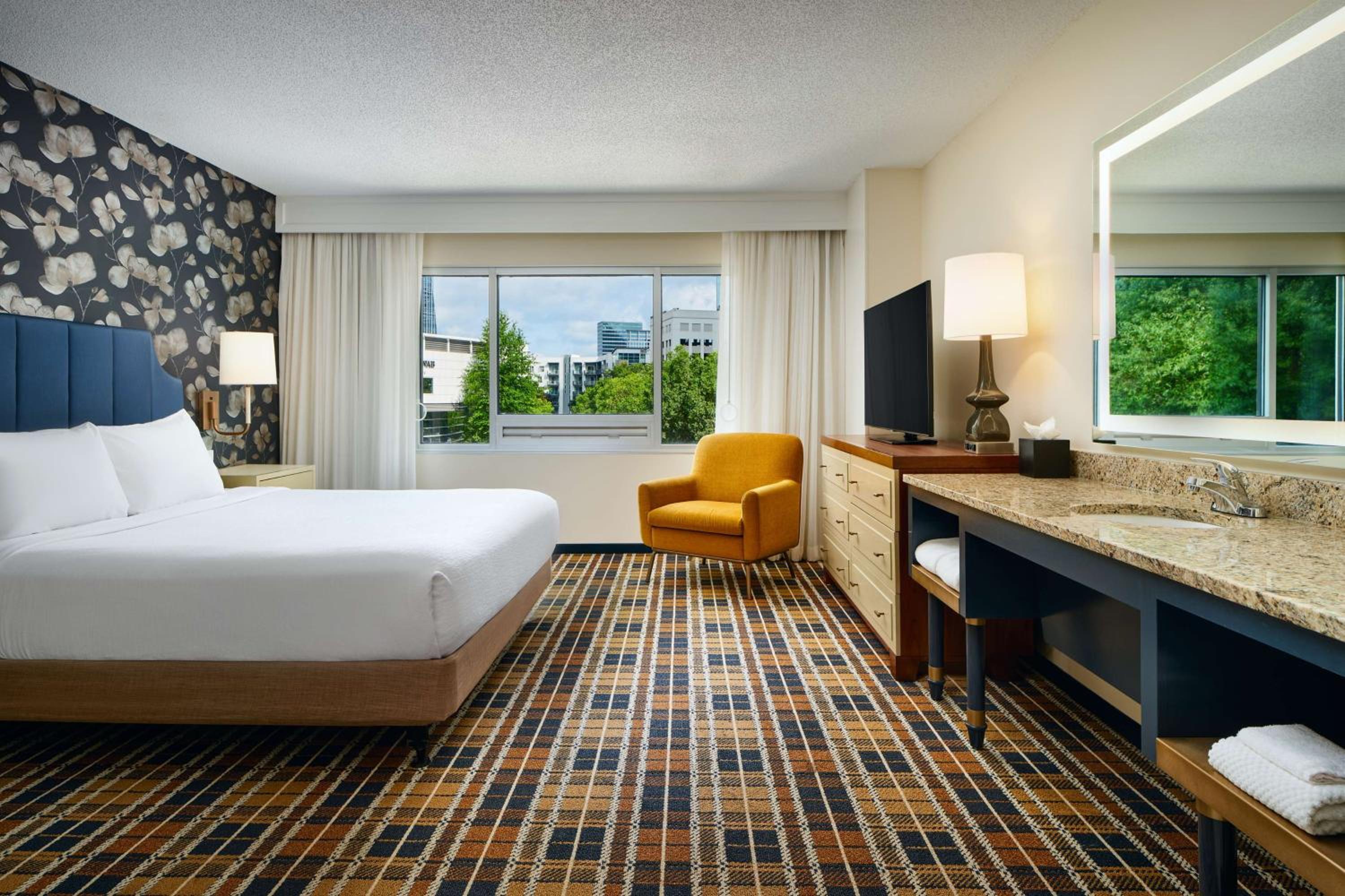 King Suite with Mobility Accessible Tub