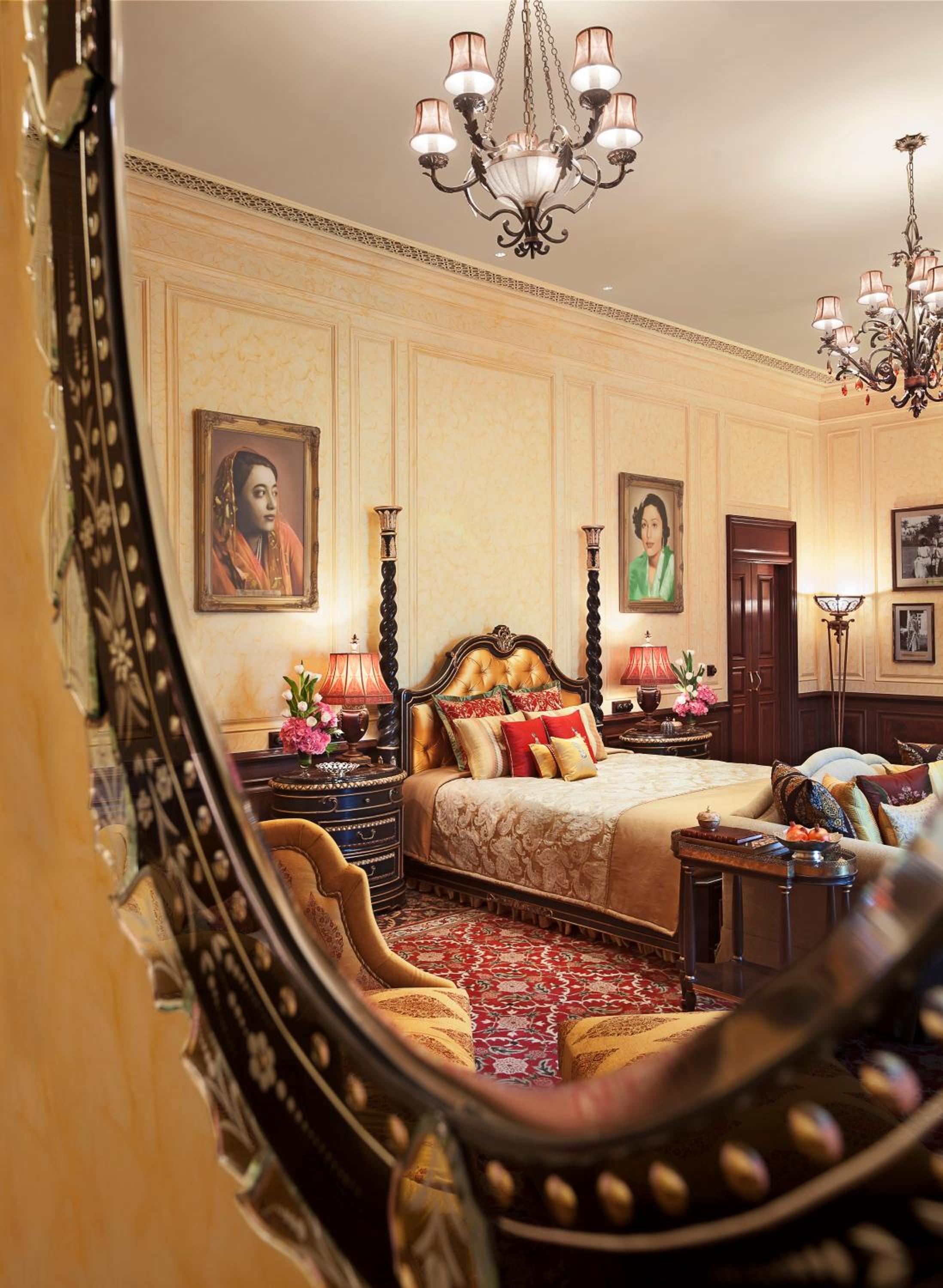 Grand Royal Suite with Garden view