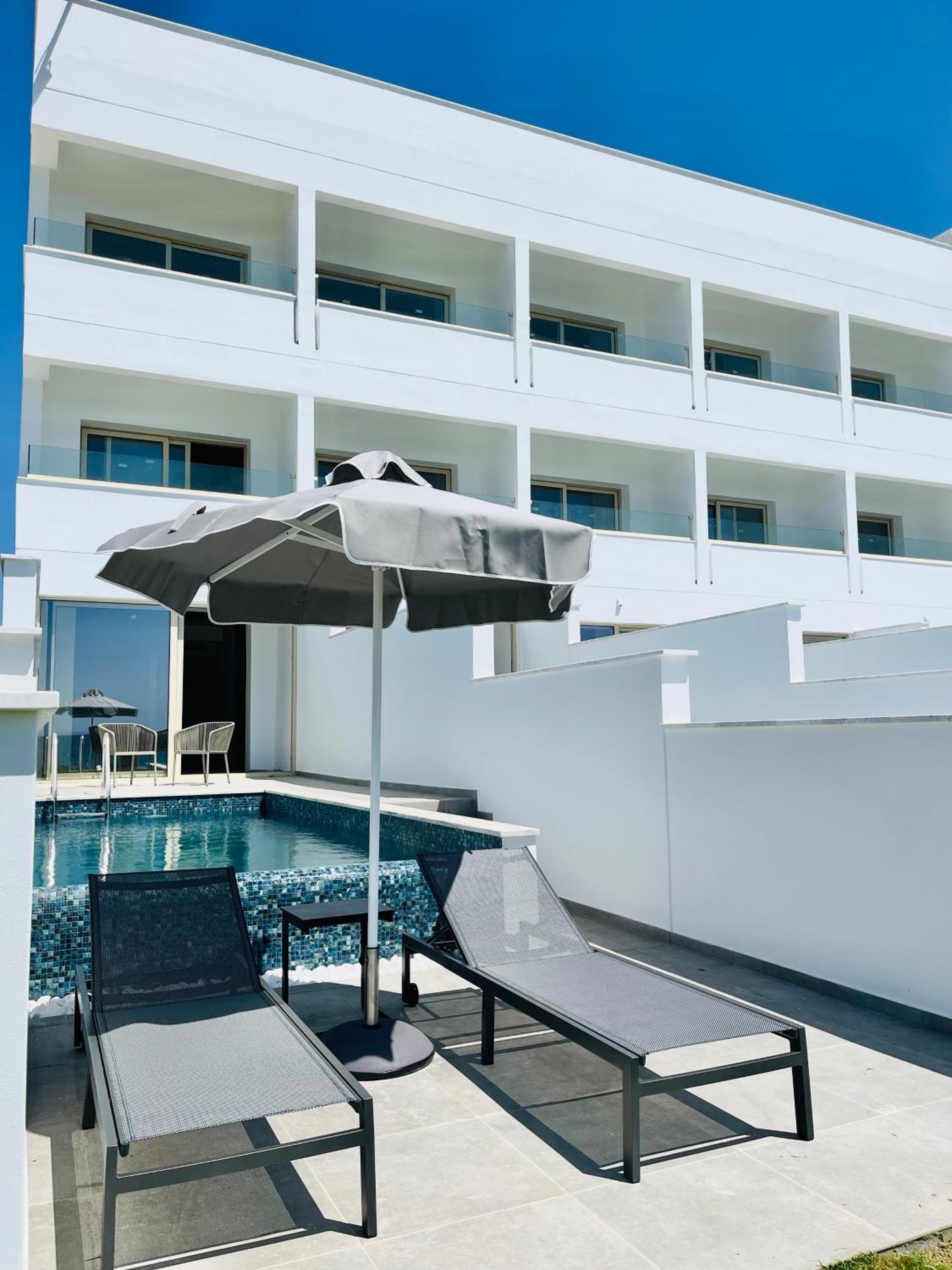 Suite With Private Pool
