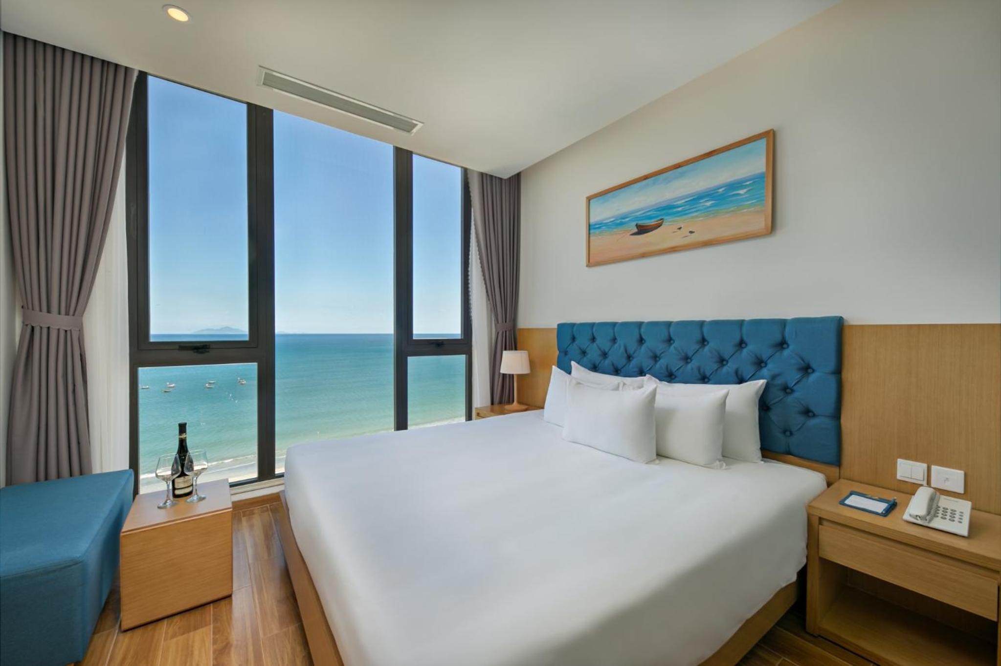 King Suite with Ocean View