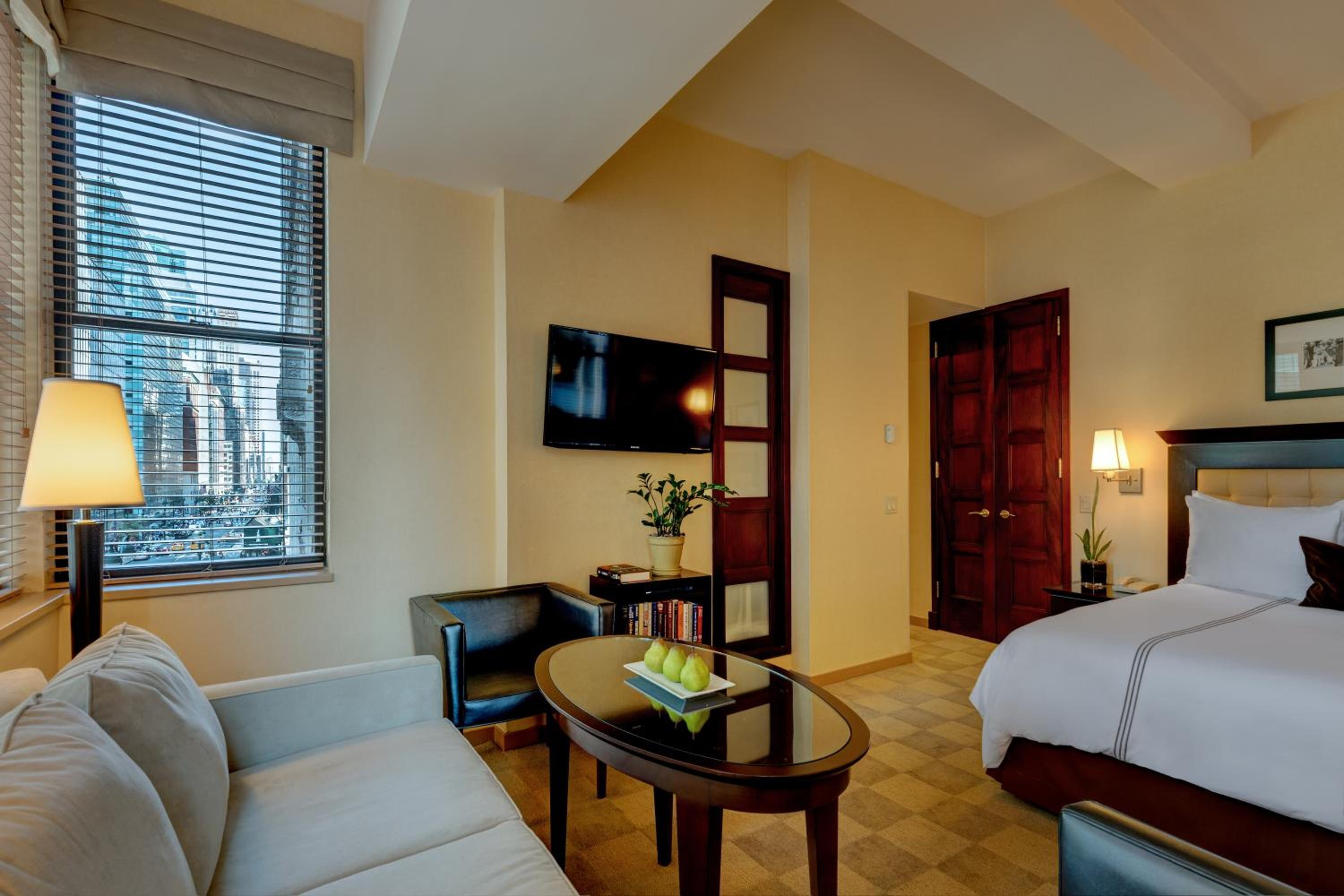 Junior Suite with One King Bed