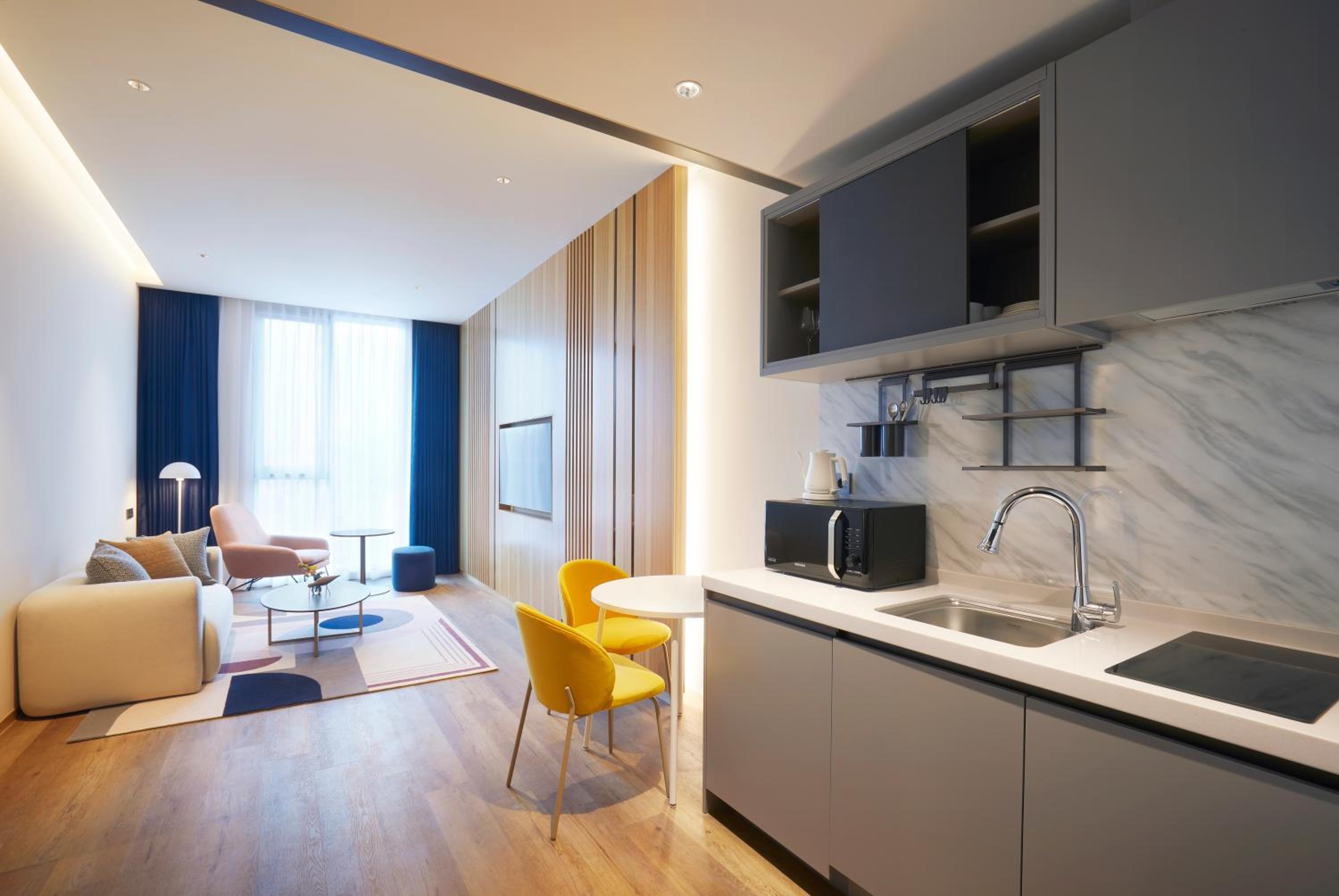 One-Bedroom Suite with Sofa Bed and Bath