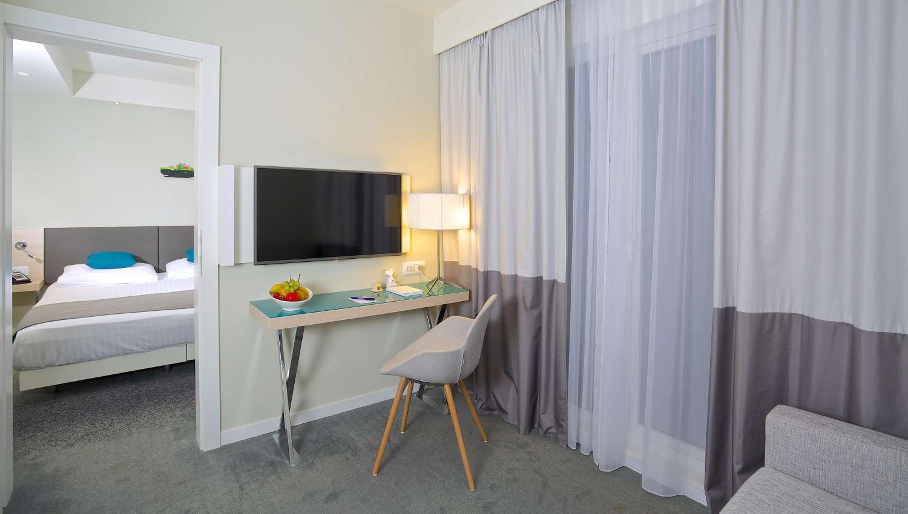 One-Bedroom Suite with Balcony