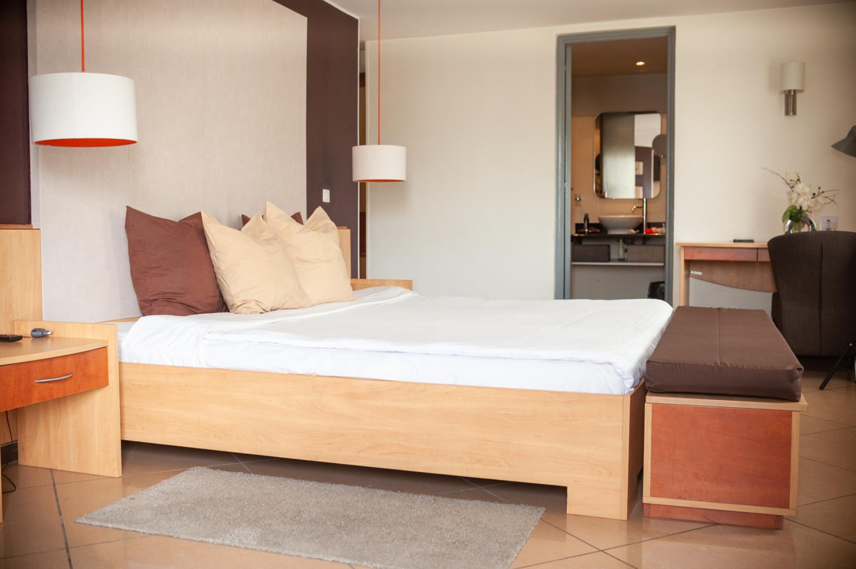 Royal Suite with Club Lounge Access