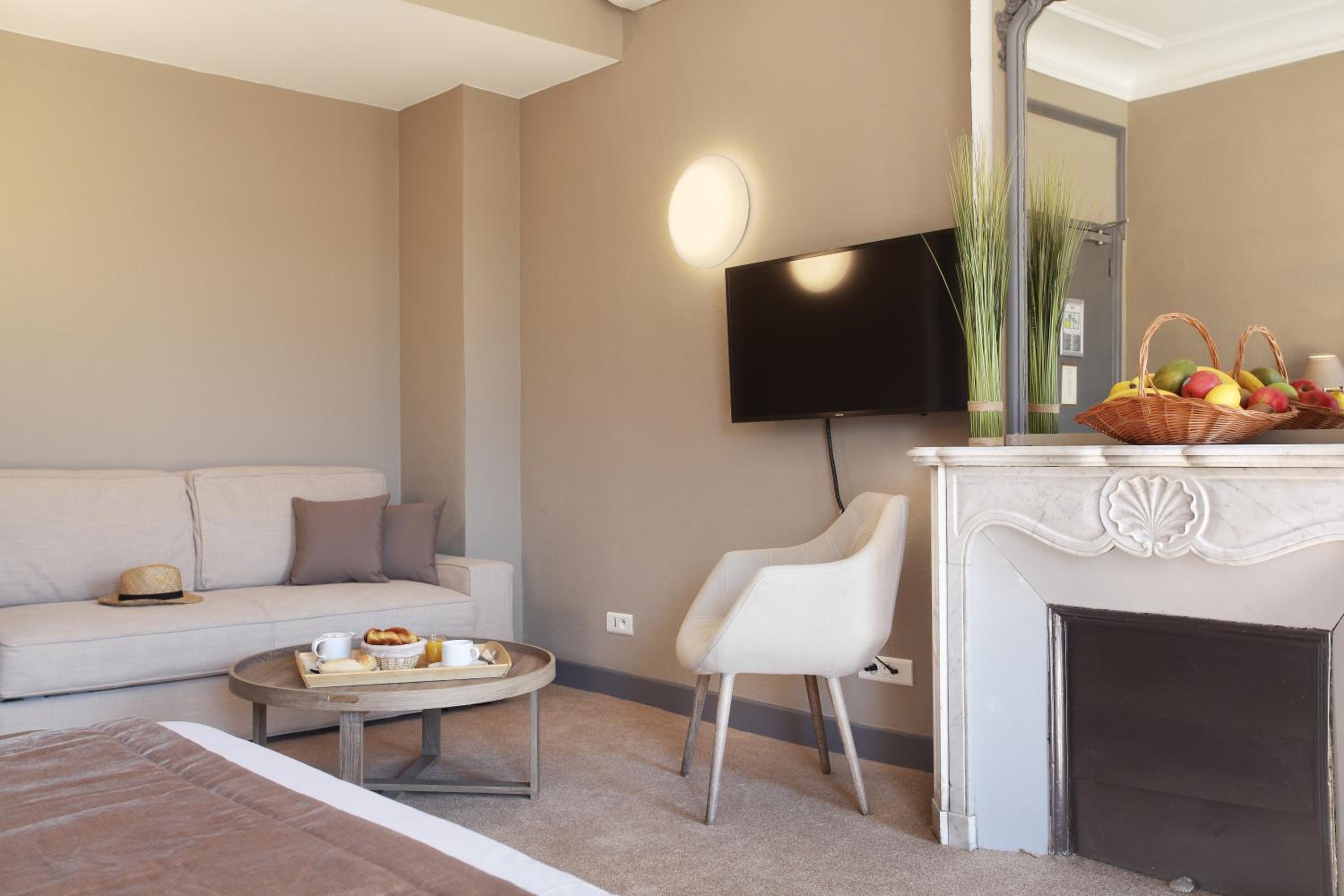 Junior Suite with Balcony