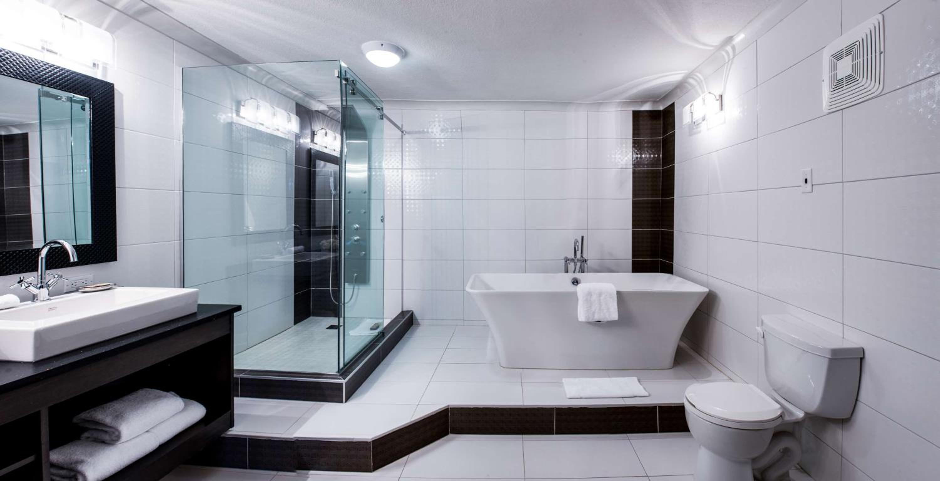 King Suite with Sofa Bed, Spa Bath and Living Room - Non-Smoking