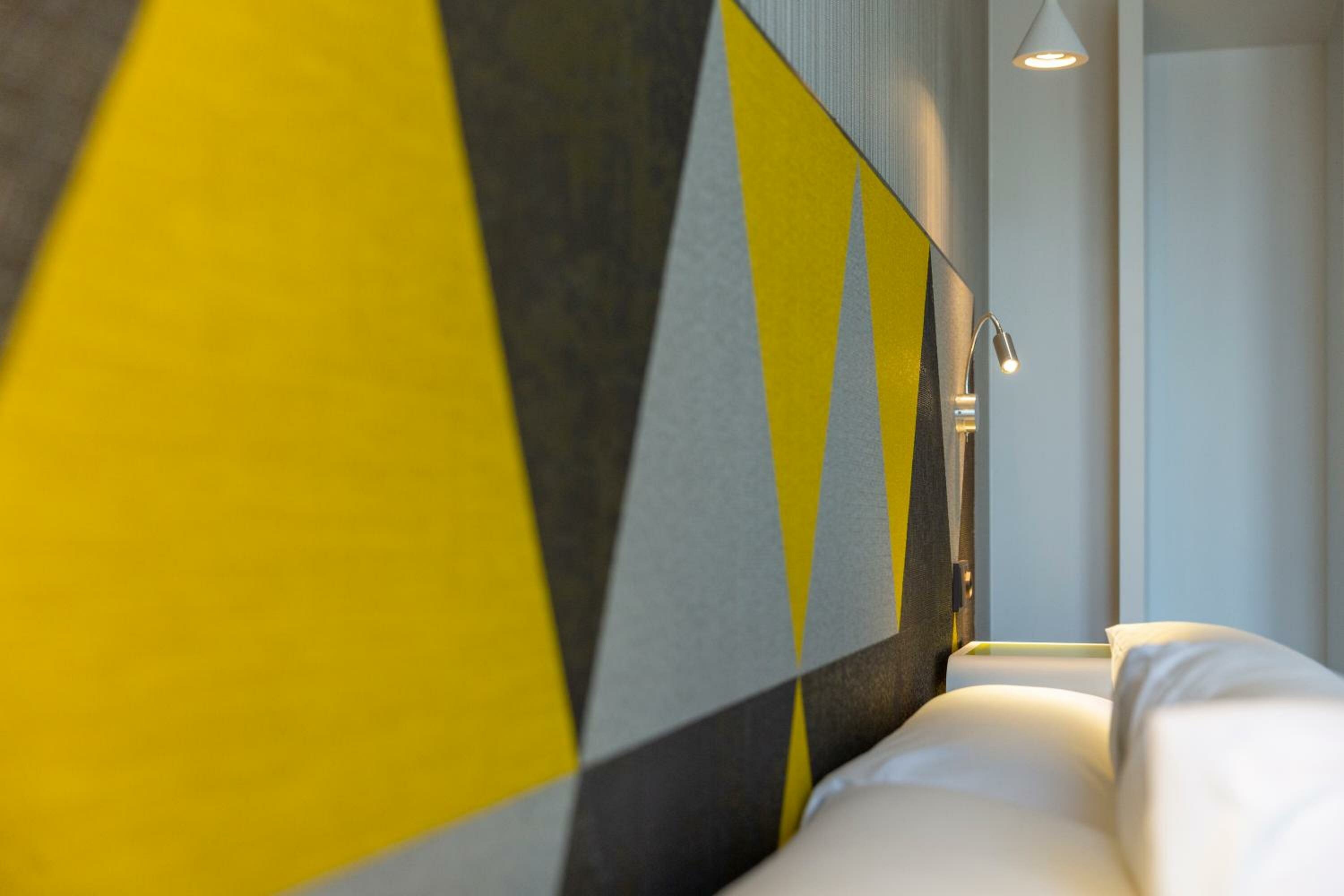 Standard Twin Room with Sofa