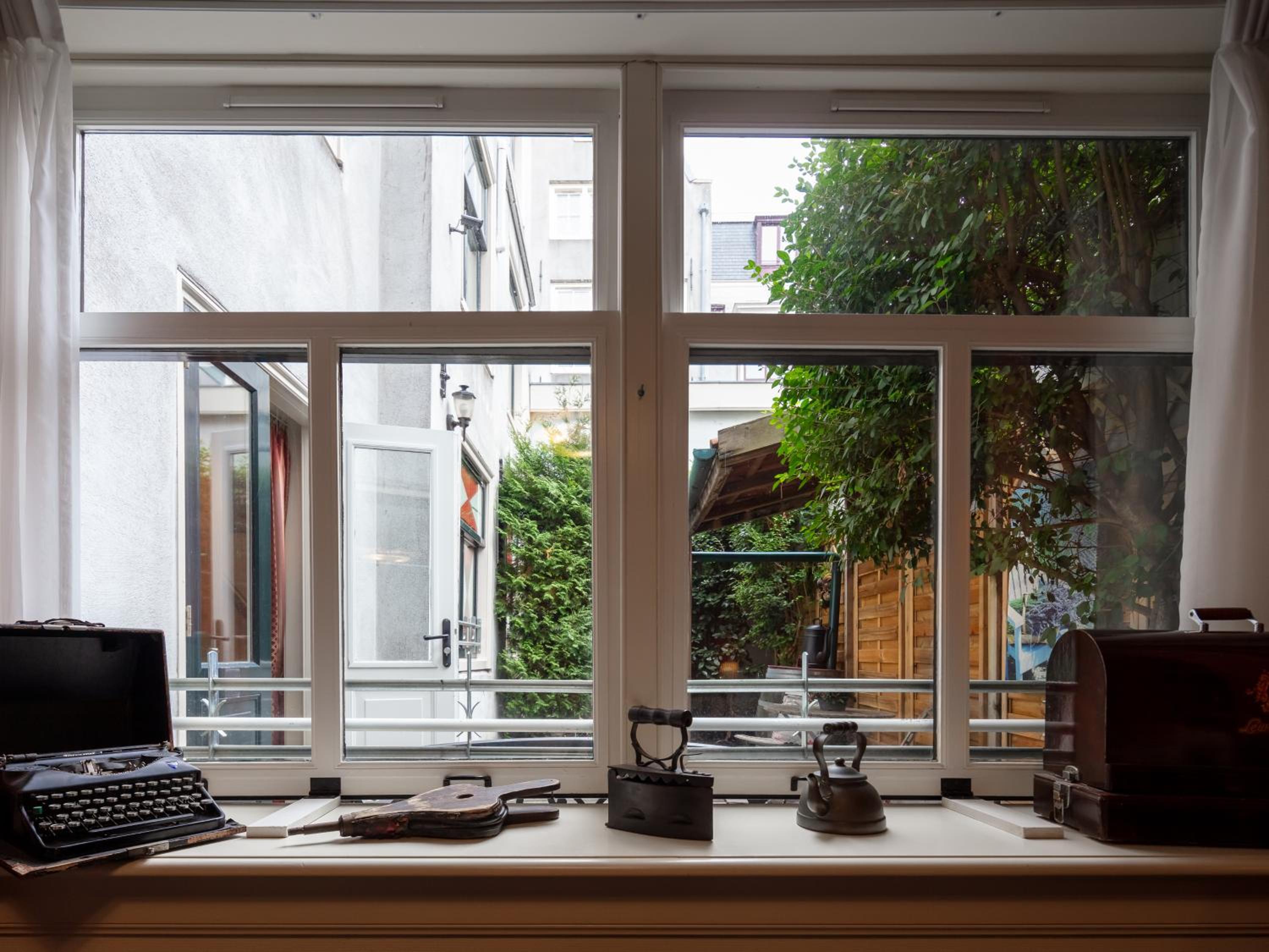 The Old Dutch 'Suite'