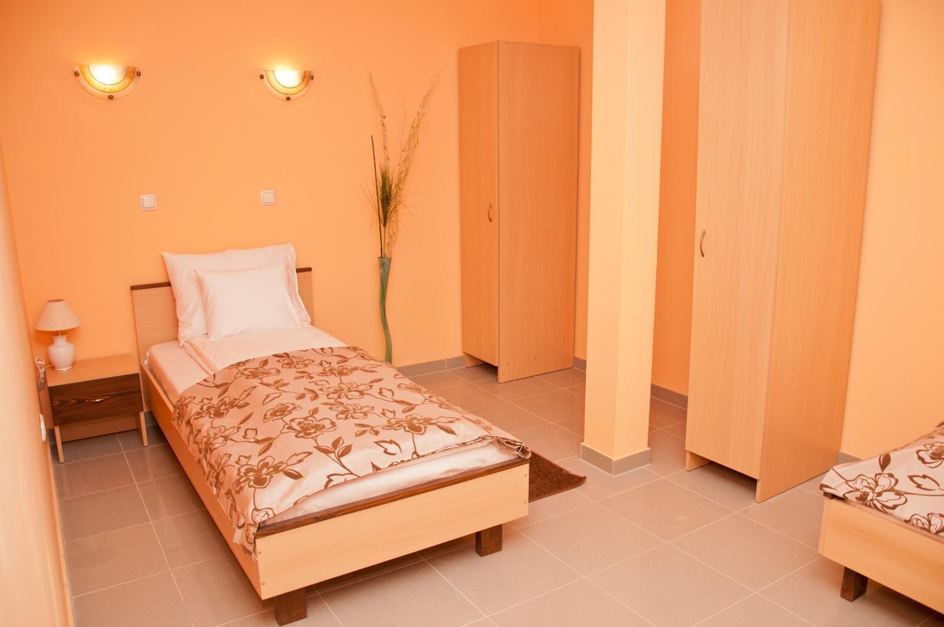 Two-Bedroom Apartment (4 Adults)