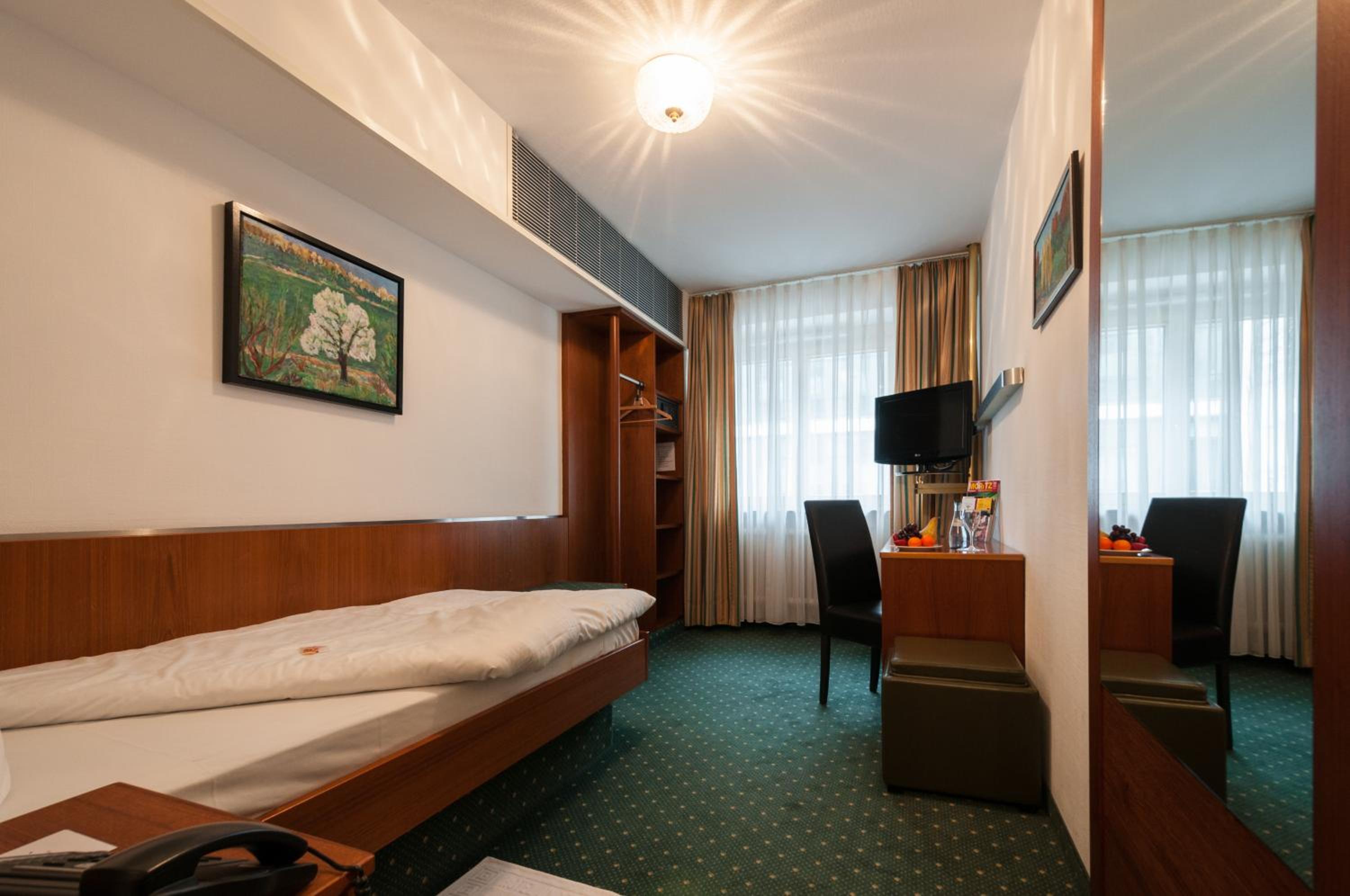 Single Room