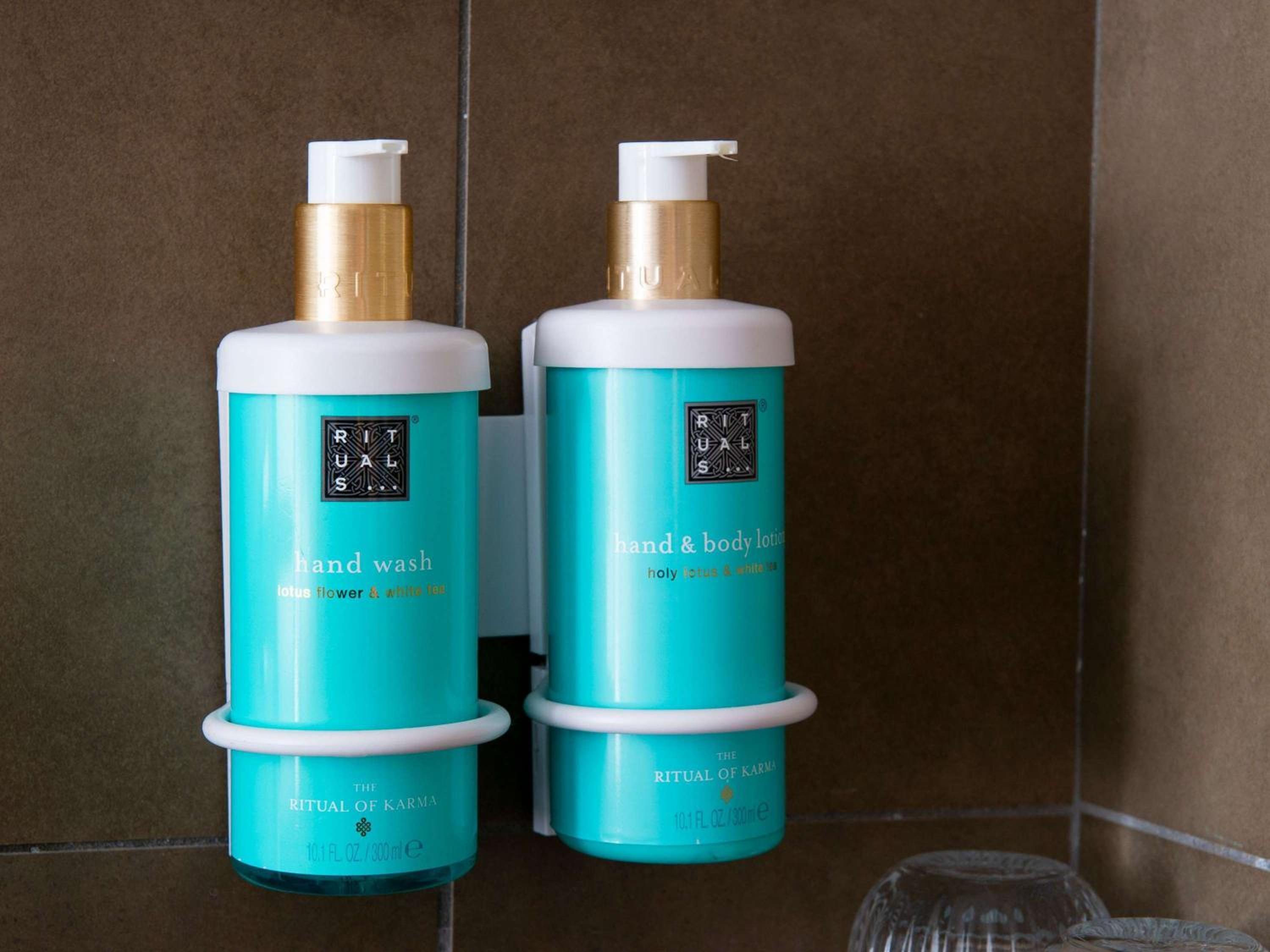 Suite with Double Bed and Double Sofa