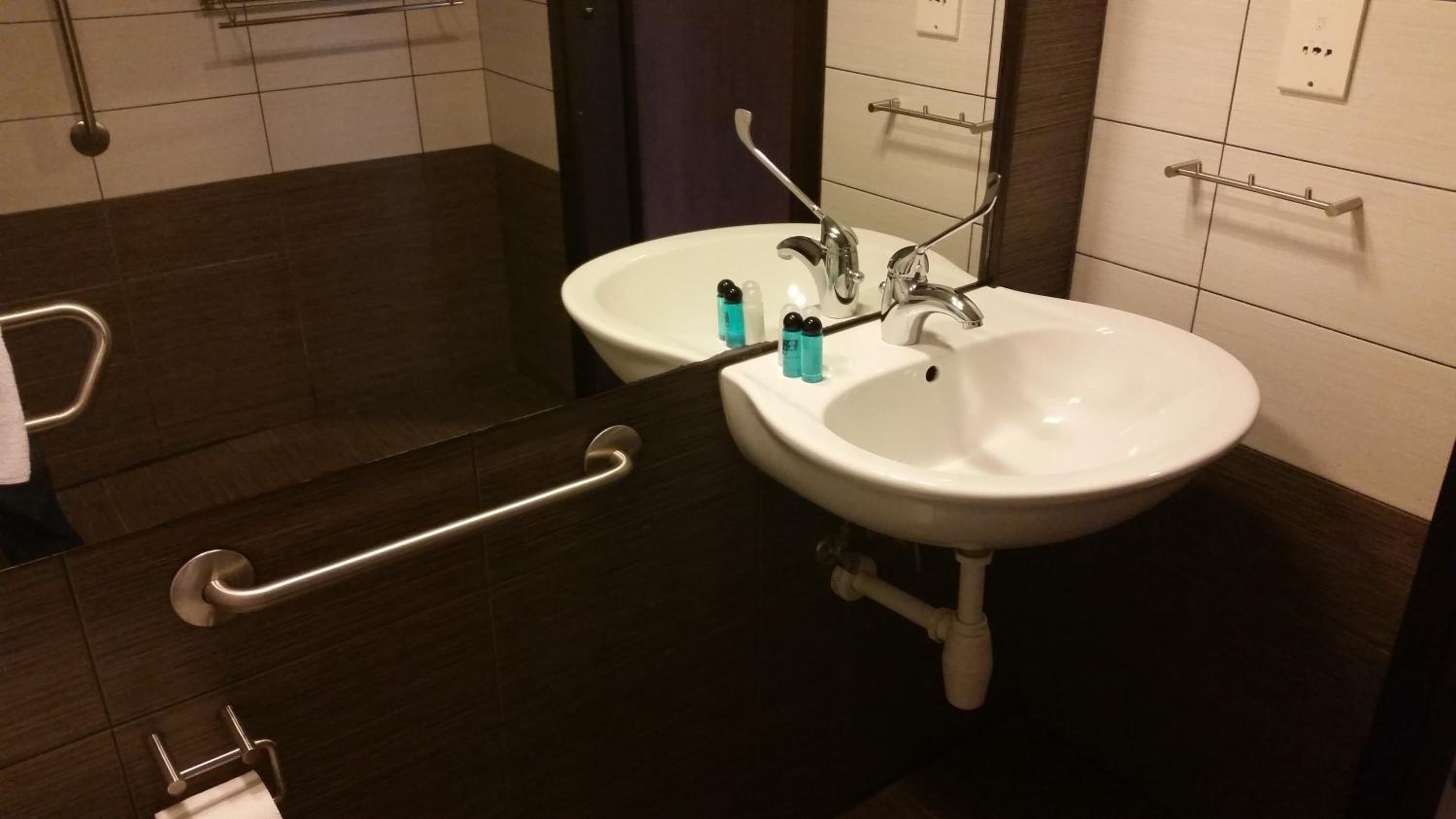 Twin Room - Disability Access