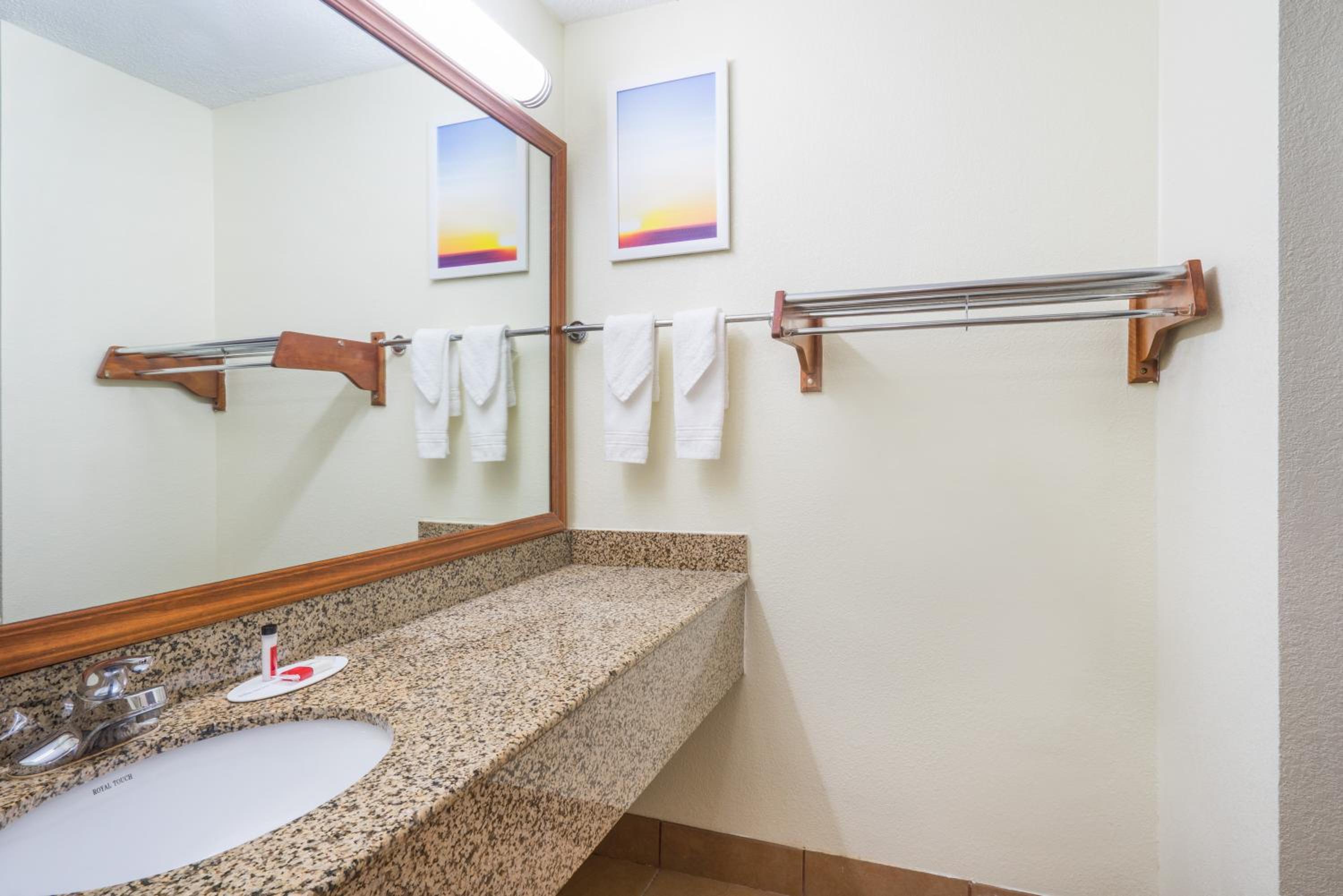 Double Room with Two Double Beds - Non-Smoking