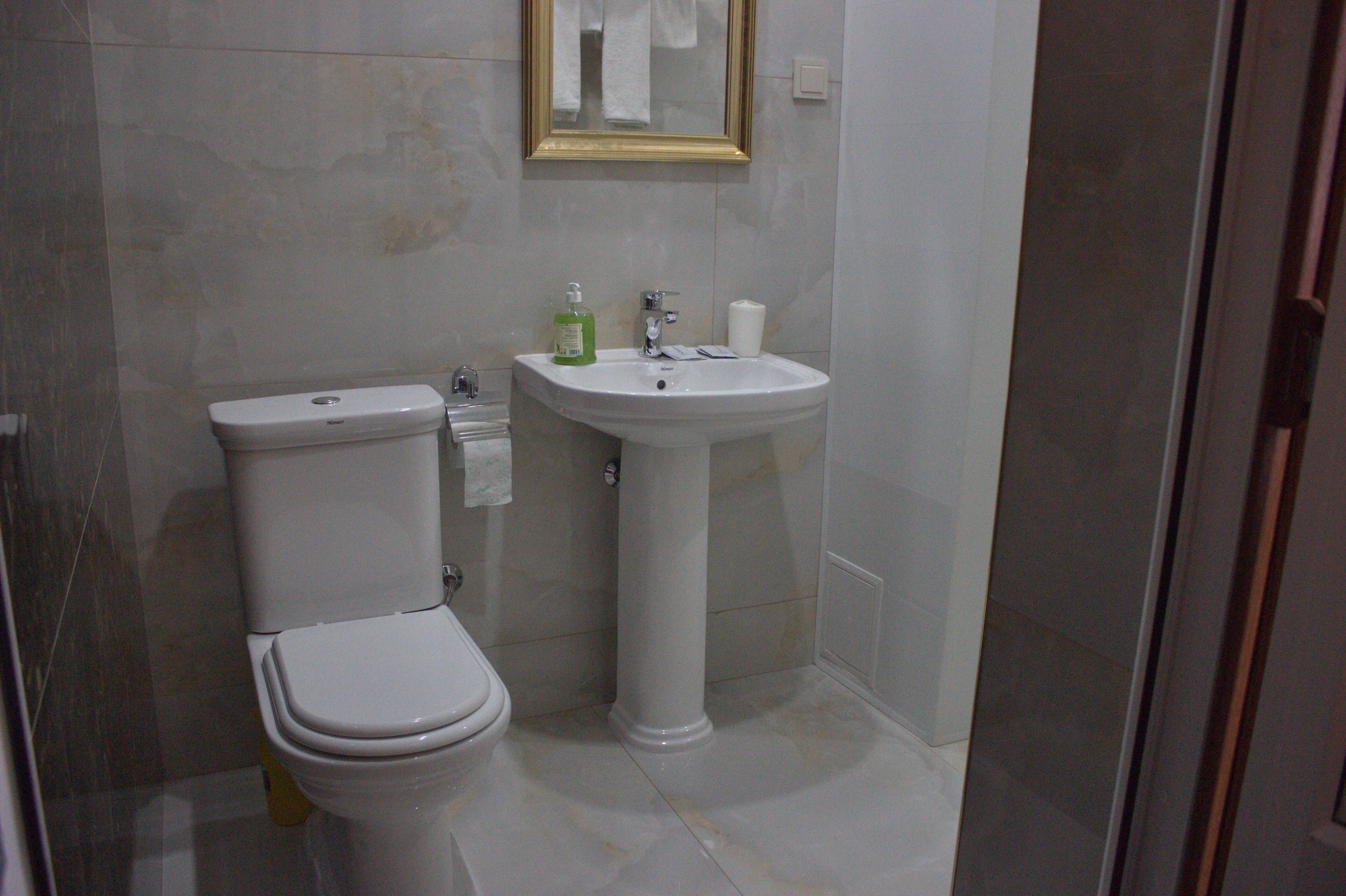 Улучшенный двухместный номер с 1 кроватью 403