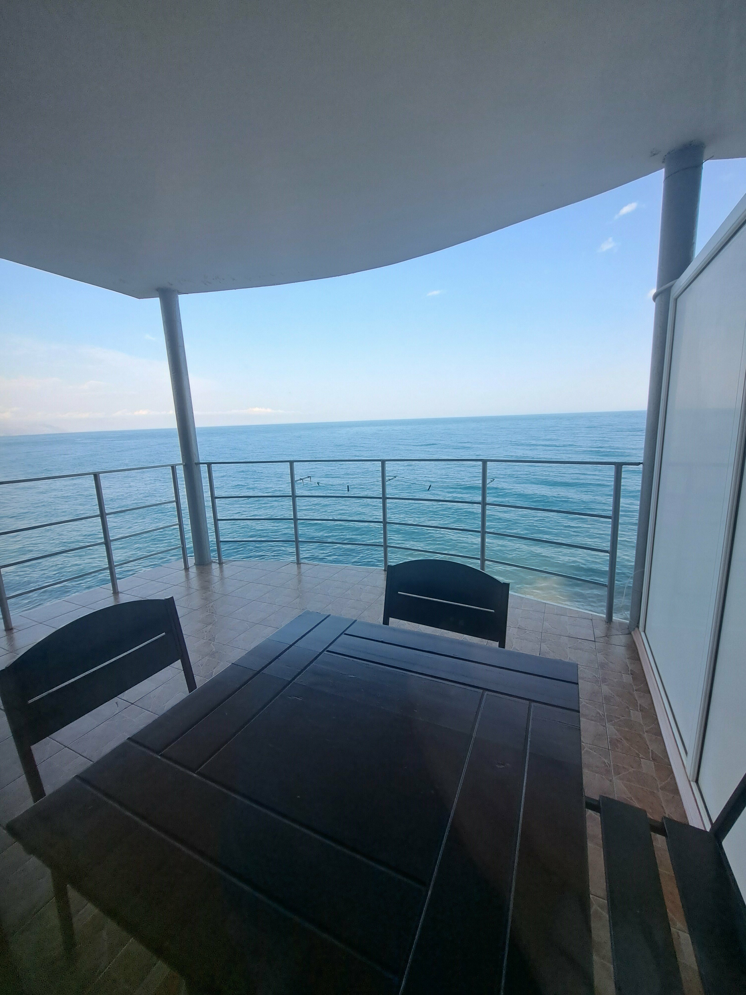 Семейный с видом на море №5