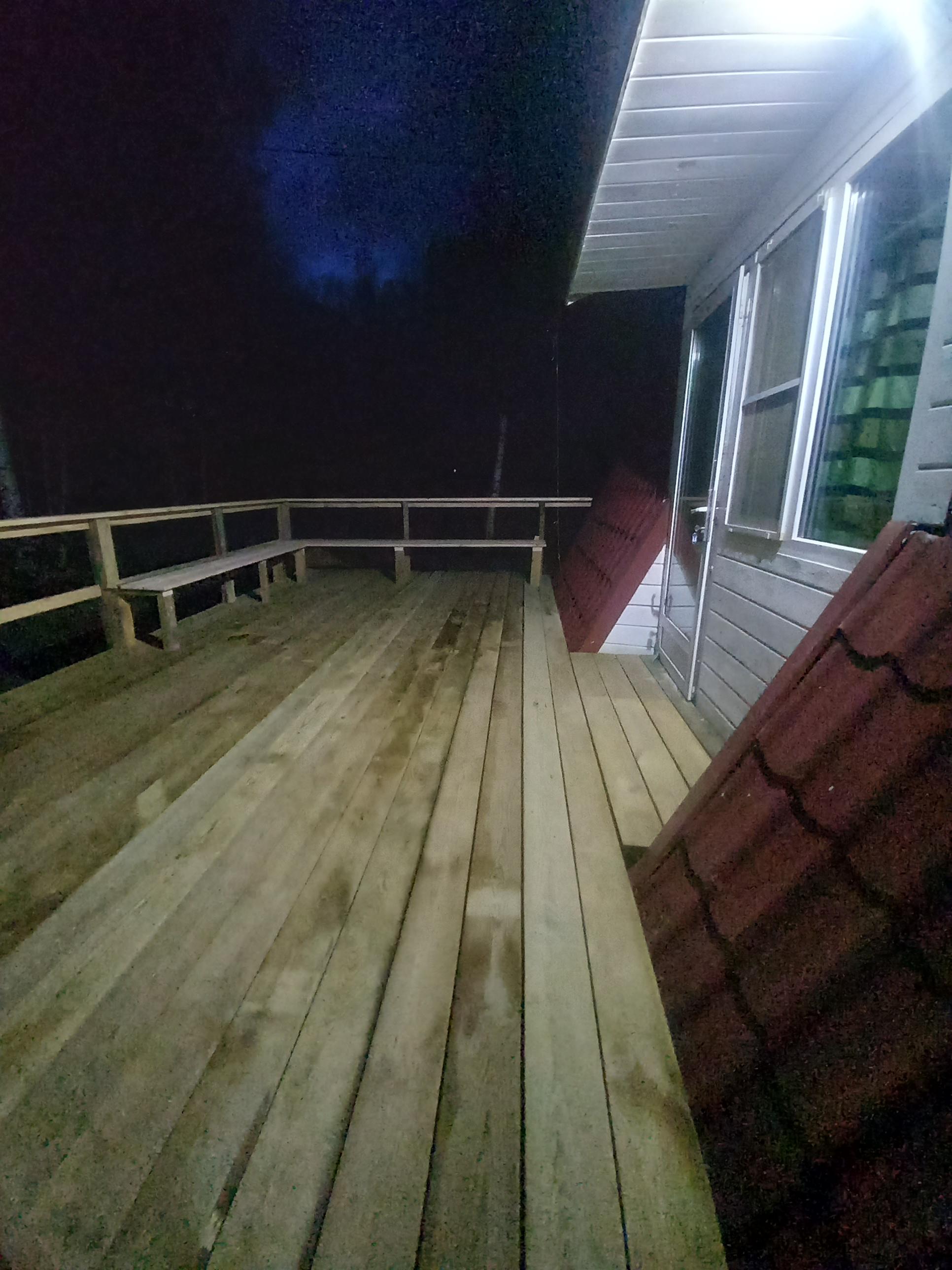 Дом с сауной и с палубой. 70 м до пляжа