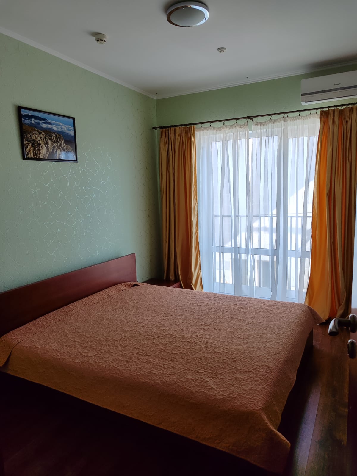 Семейный номер с балконом