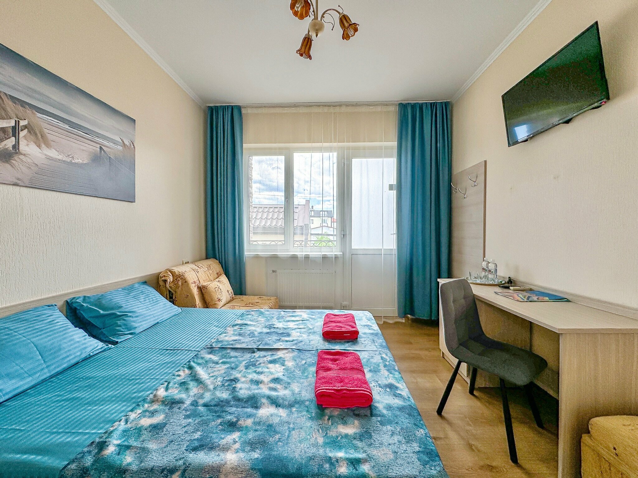 Двухместный номер с двухспальной кроватью с одним доп. местом