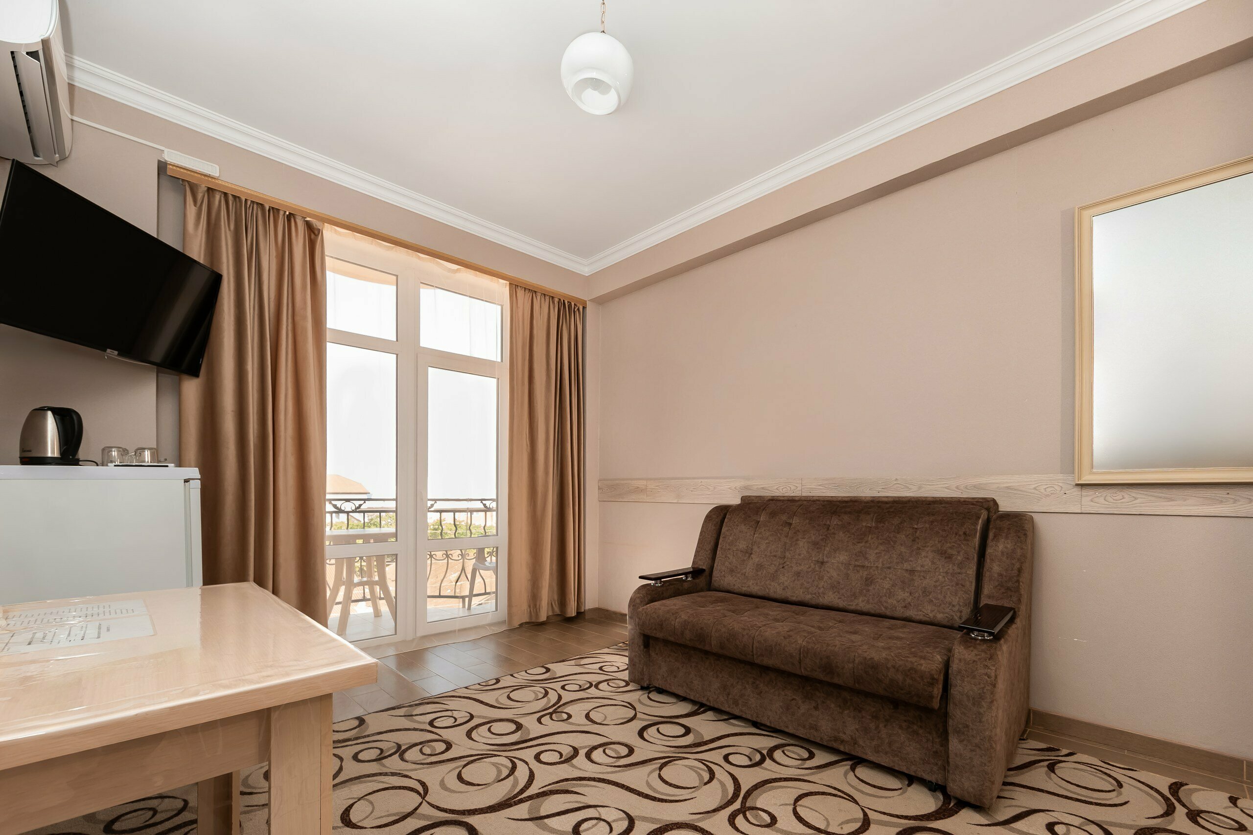 Семейный номер с видом на море