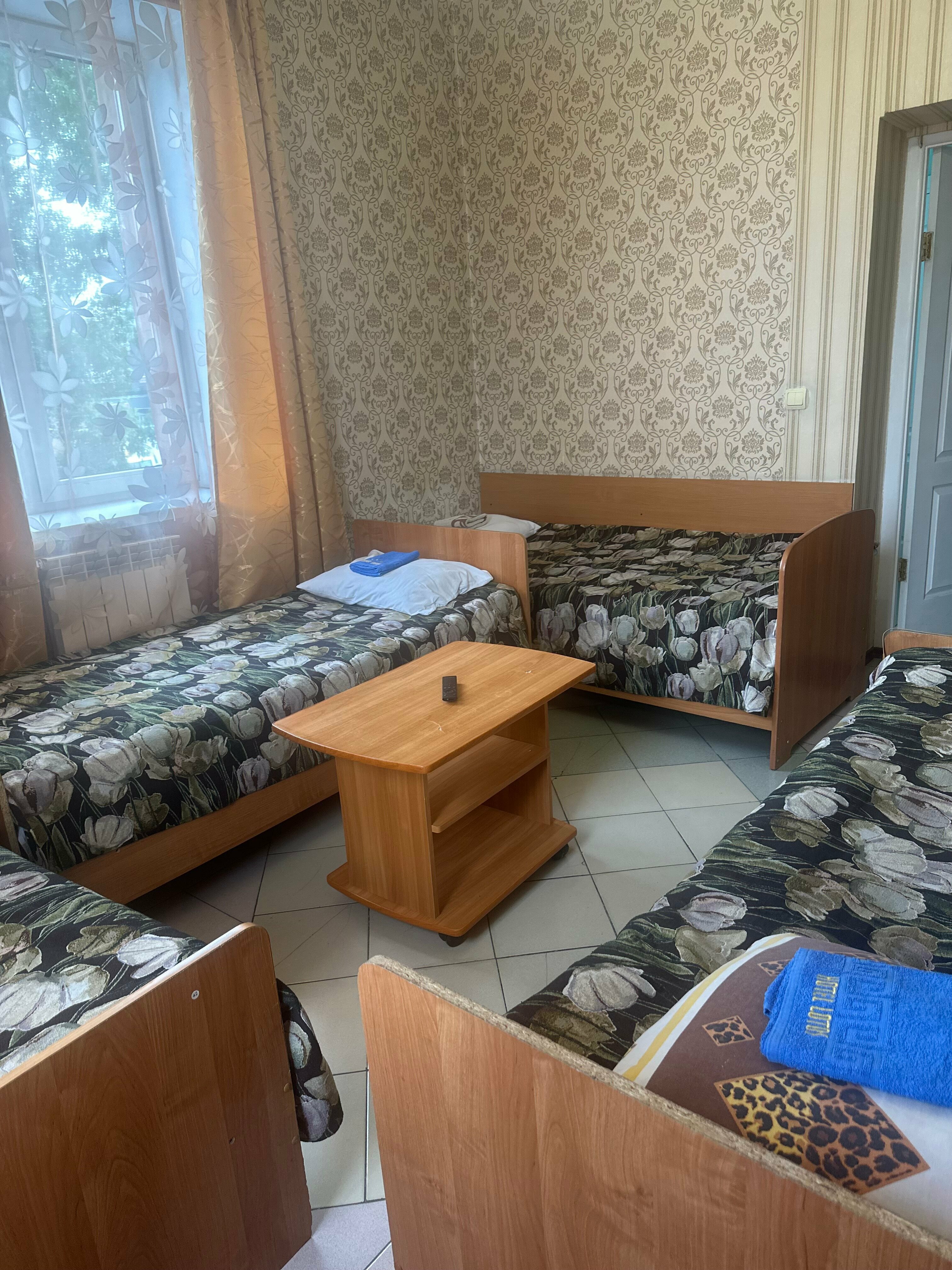 Кровать в общем номере для мужчин