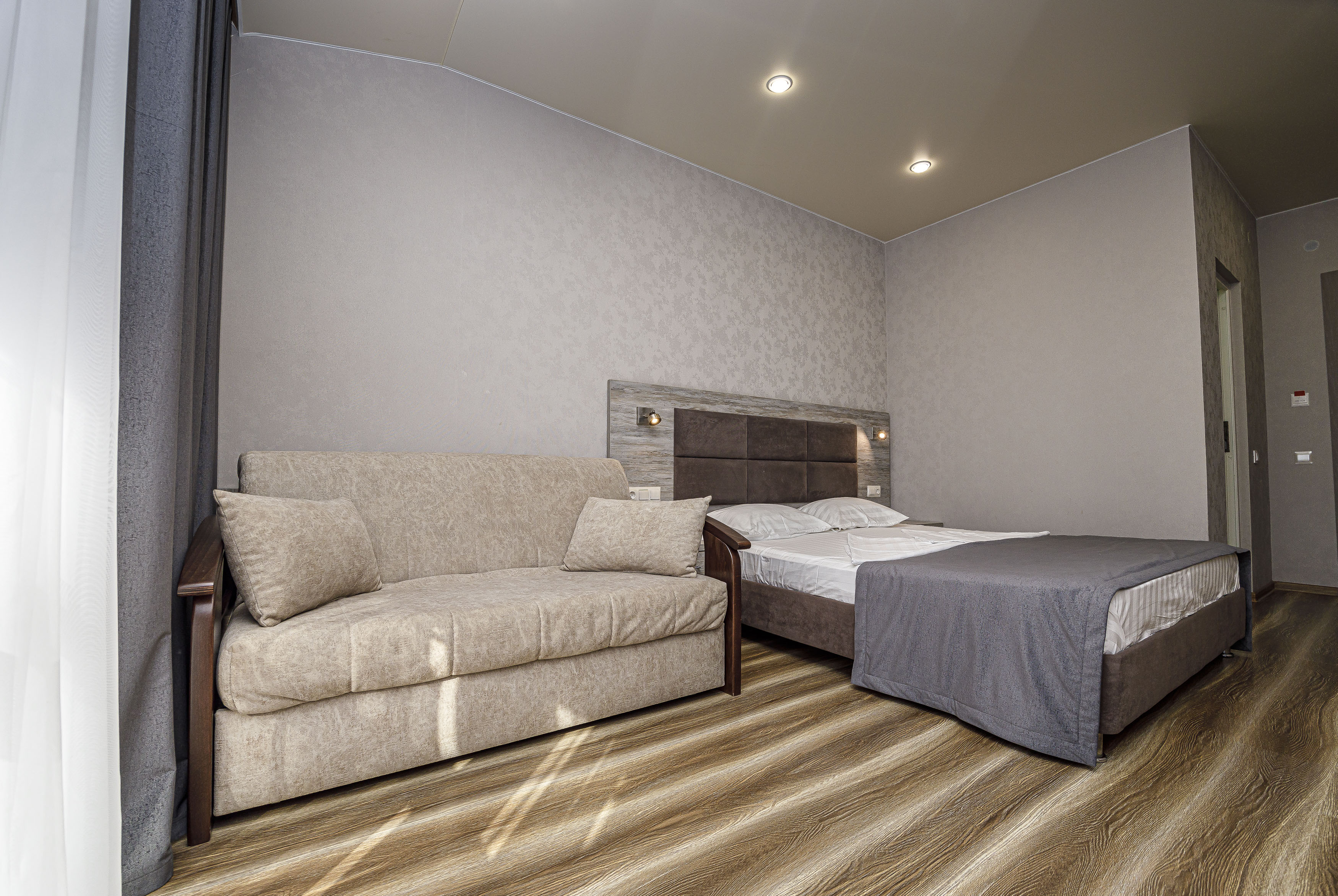 Улучшенный двухместный номер с 1 кроватью