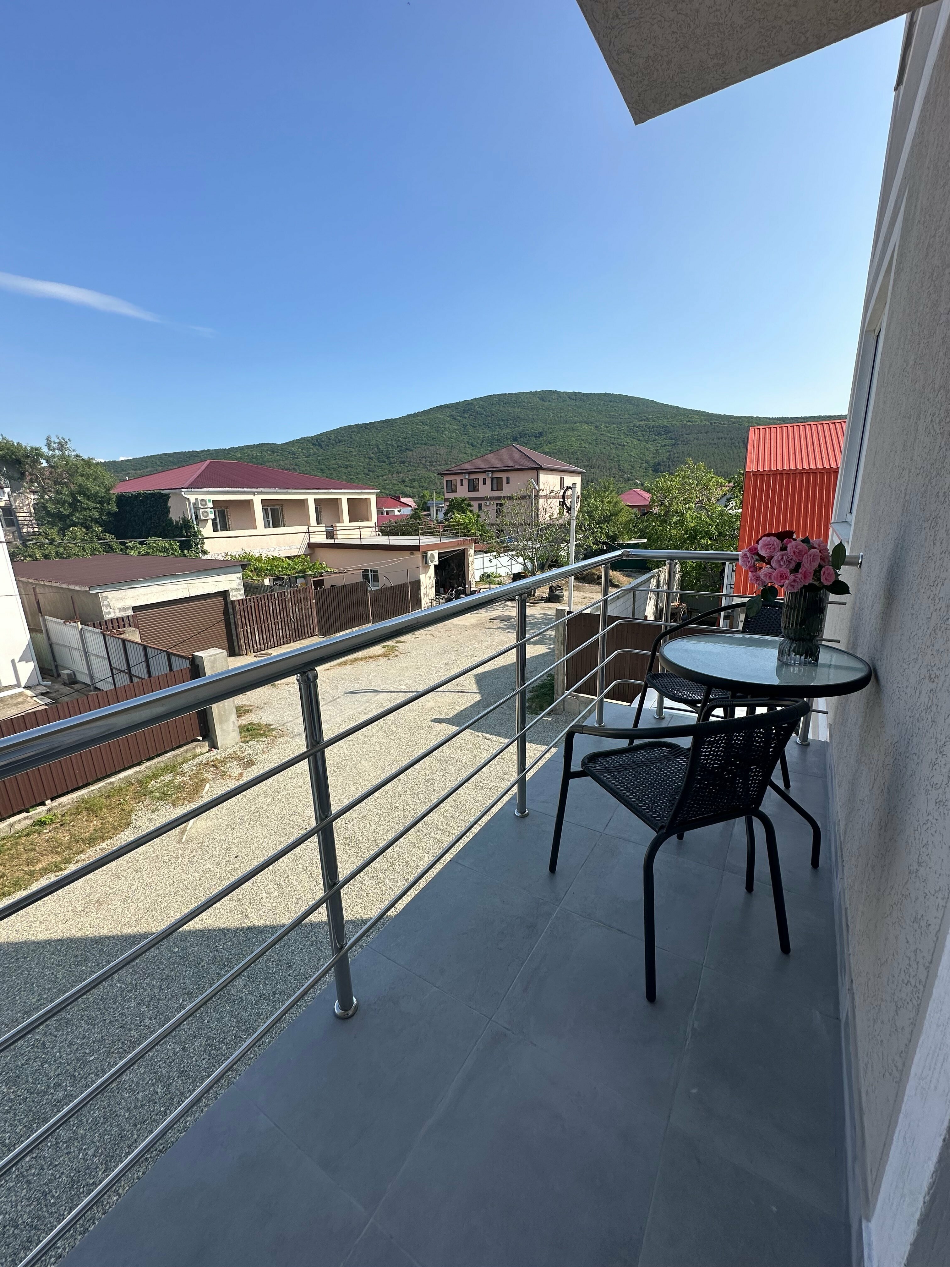 Четырехместный номер с видом на горы