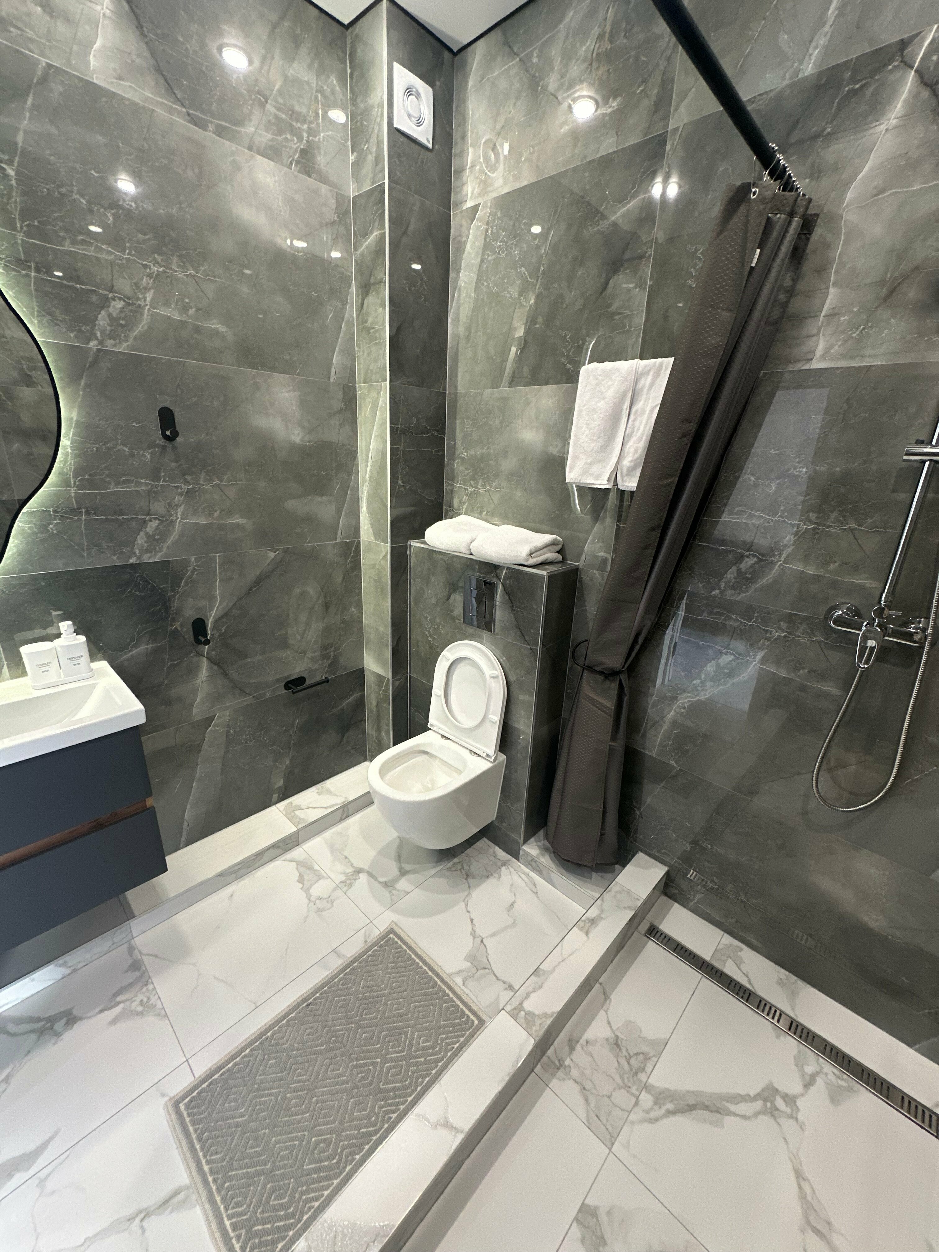 Четырехместный номер с видом на горы